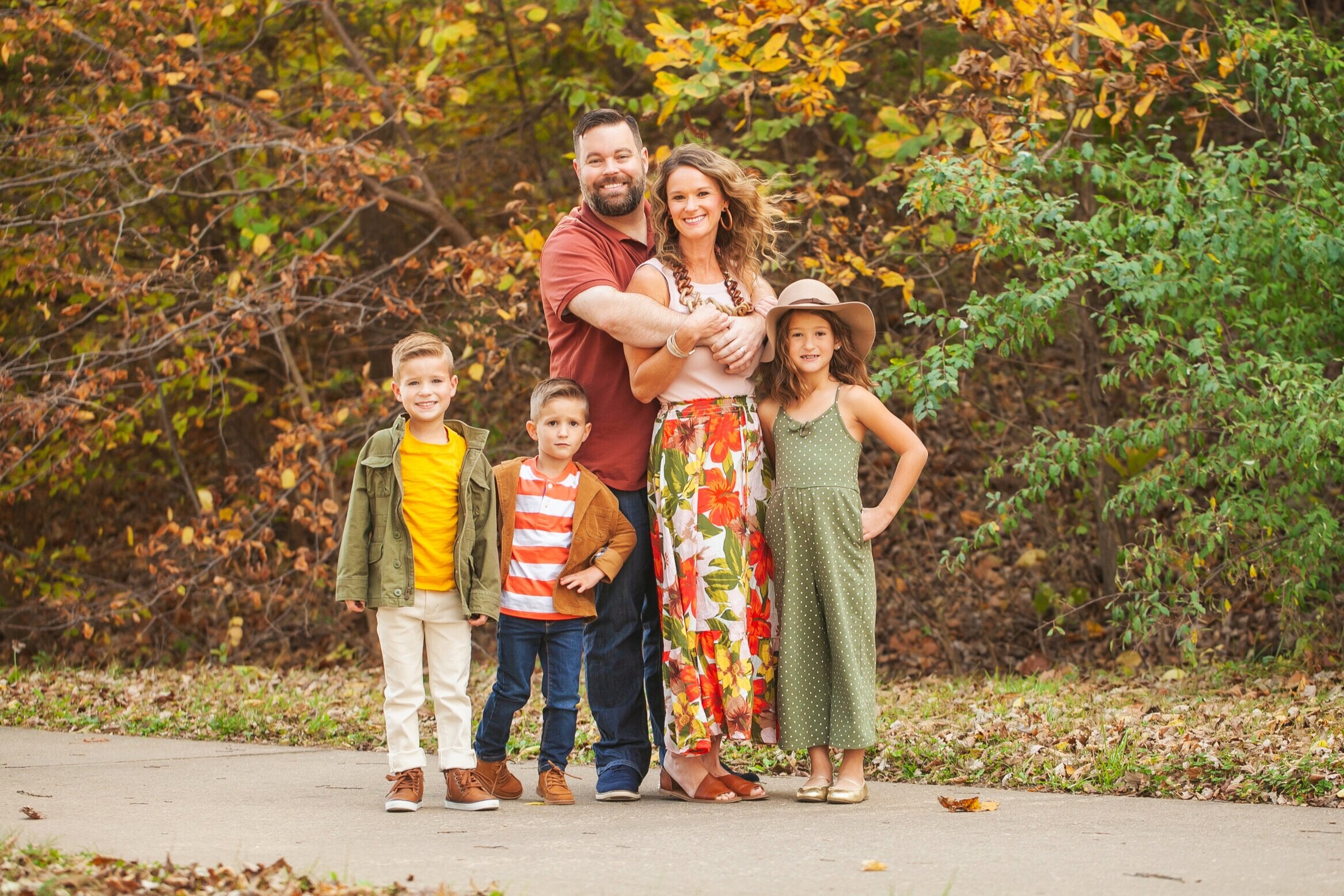 beautiful-family-of-five-fall-family-portraits-colorful-leaves-brothers-sisters-mom-dad-best-fort-worth-family-photographer