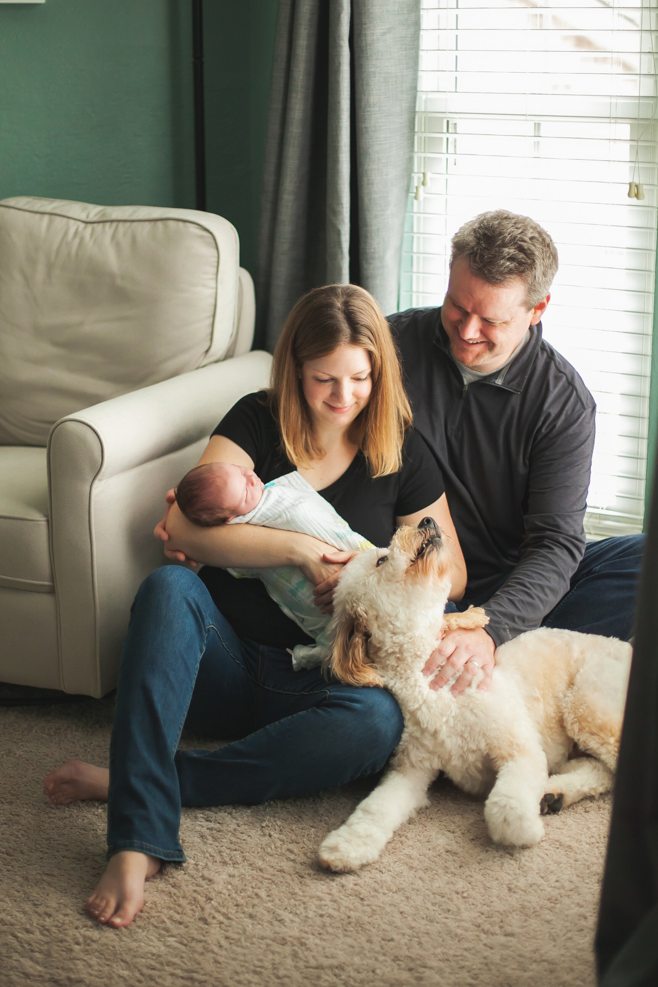 snuggles-newborn-baby-and-puppy-family-together-newborn-in-home-lifestyle-photographer-fort-worth