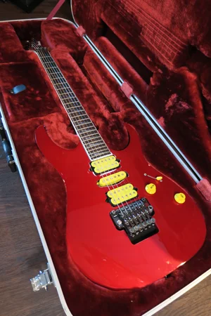 Ibanez Prestige IKAZ04-Candy Apple限定品 IKAZ04 | Ibanez Wiki | Fandom