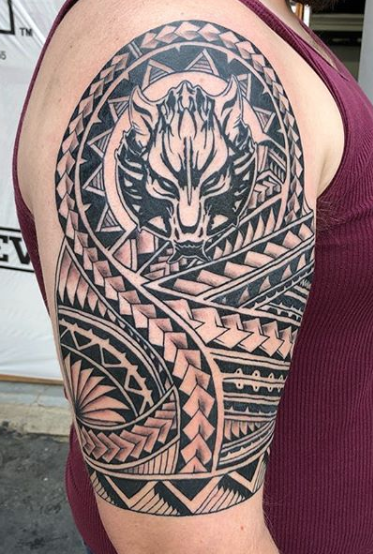 Shiana Ayres - Fineline Tattoos