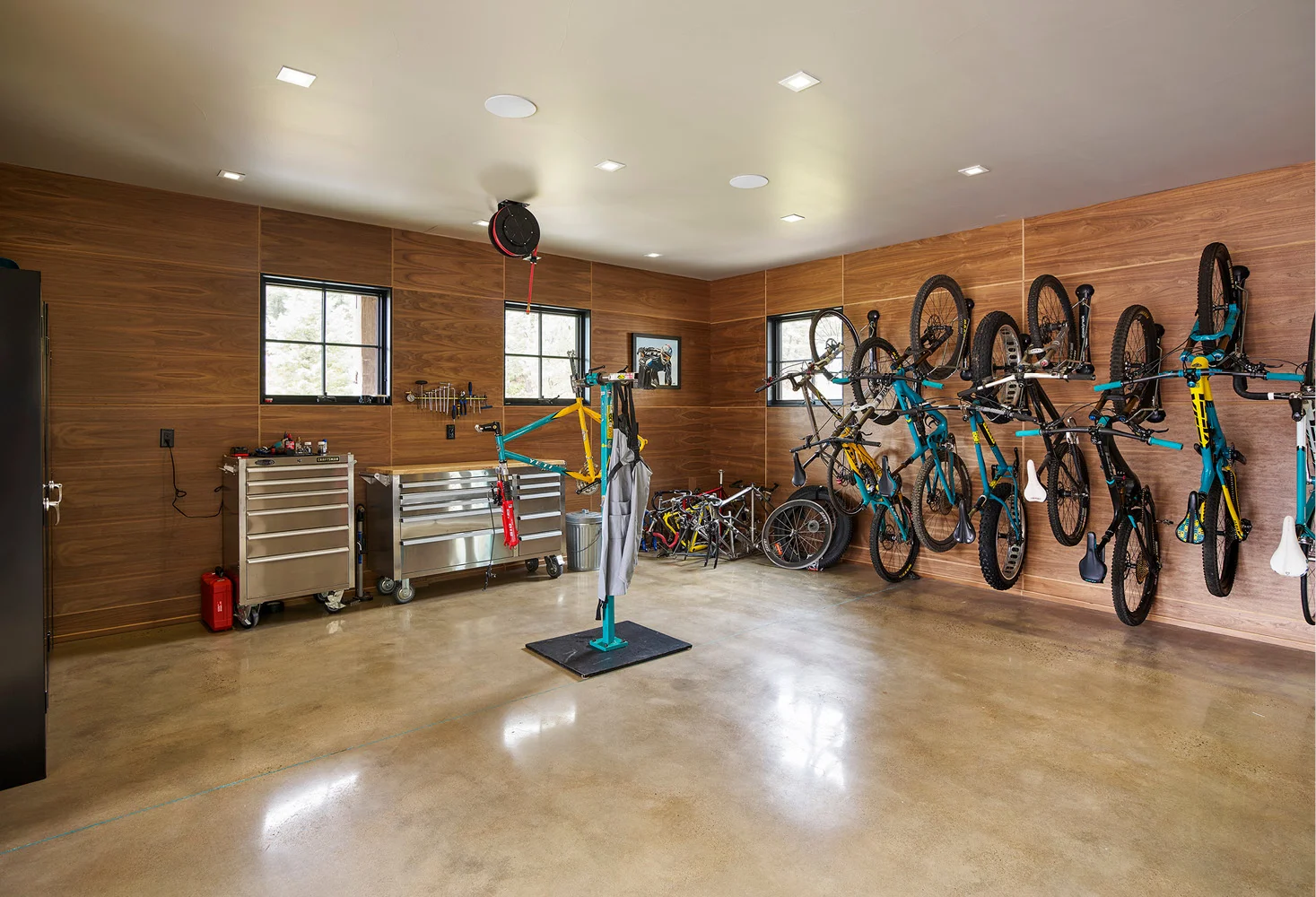 HBR Bike Shop.jpg