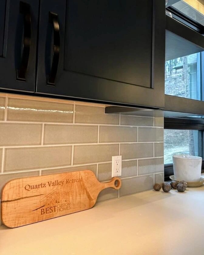 Love taking a new client to a previous client's house for inspiration and seeing our charcuterie board gift displayed in the kitchen. 🤩 

#happyclients #buildingdreams #constructionpartners #projectmanagement #customhomebuilding #luxuryhomebuilder #