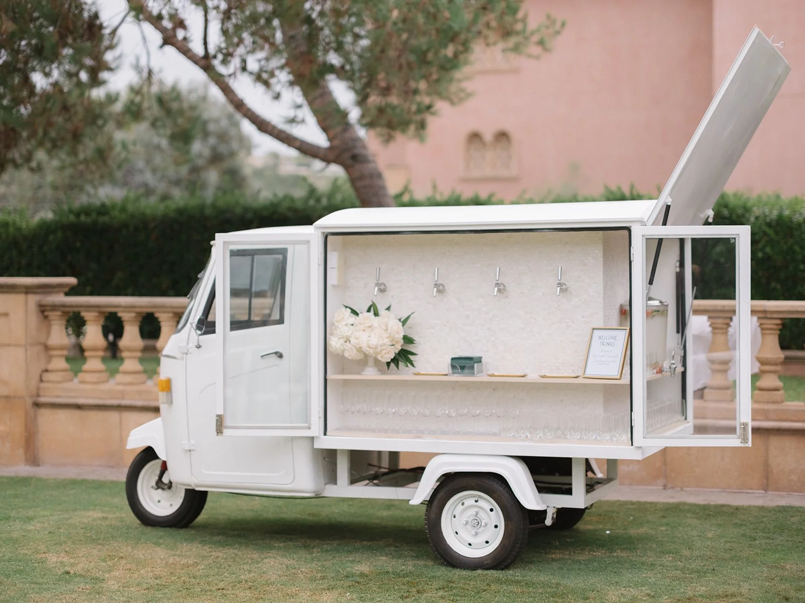 0039 MICHAEL and ANNA COSTA PHOTOGRAPHY_websize.jpg