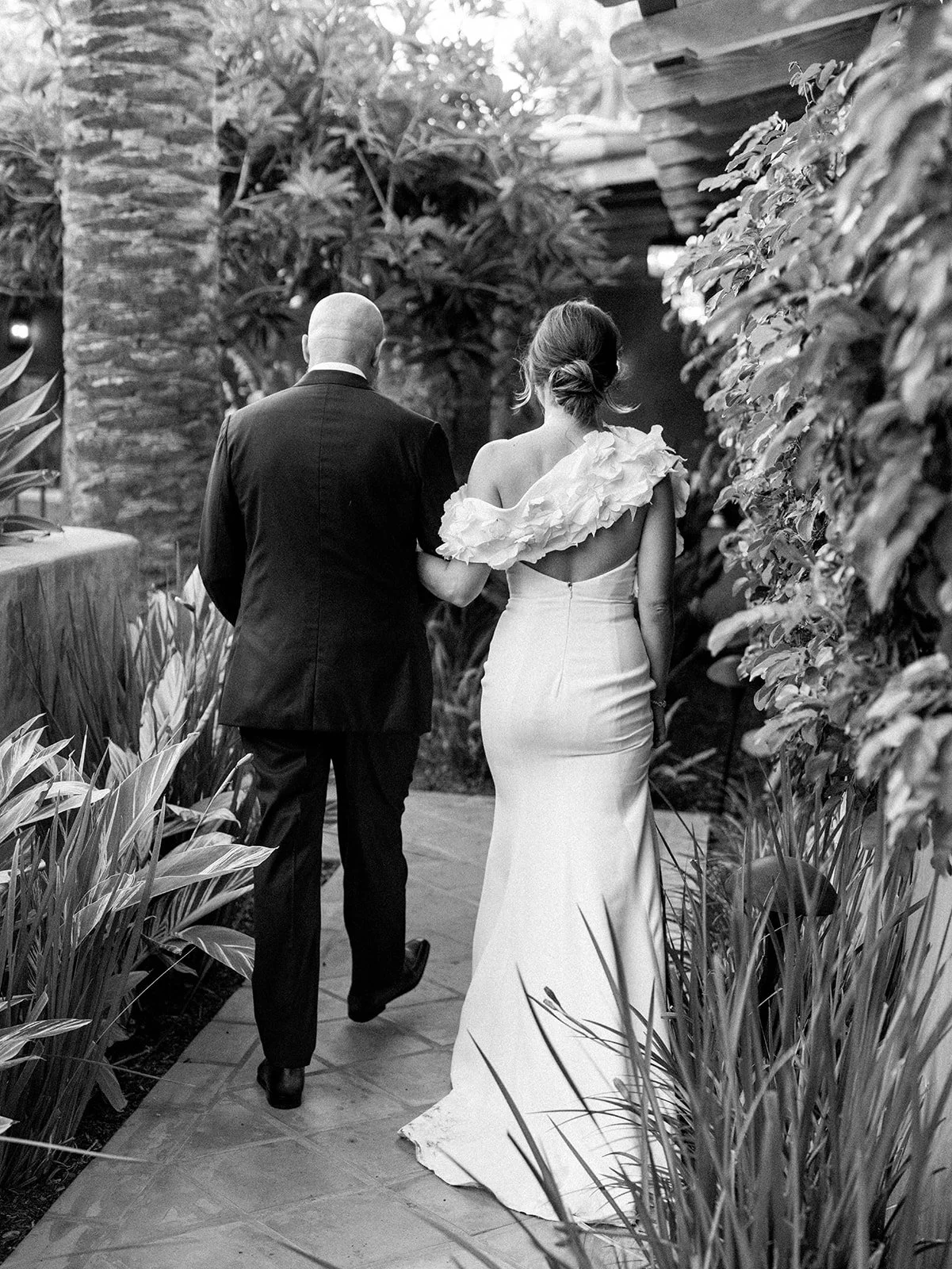 Colette & Todd Sneak Peek-25.jpg