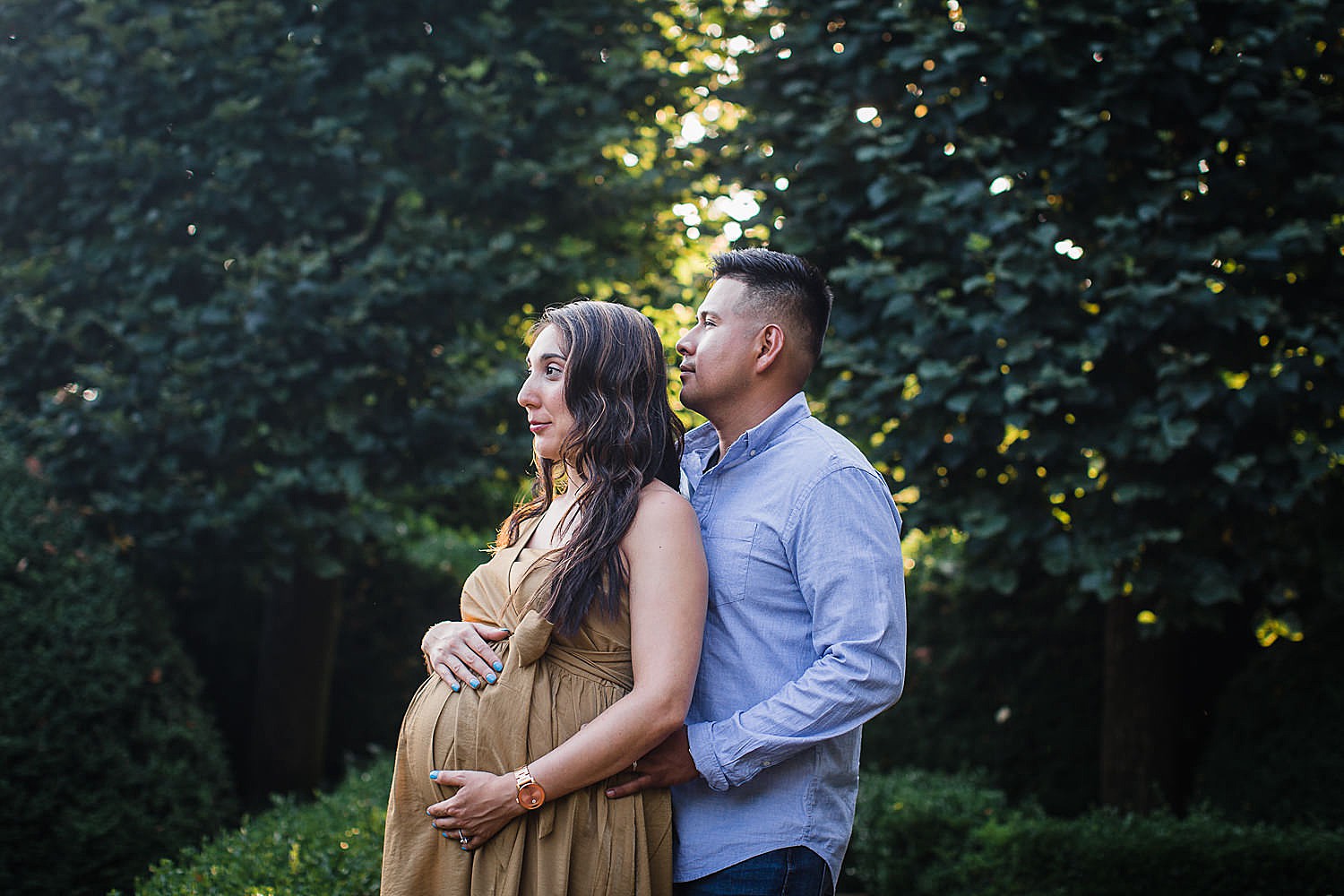 Conestoga House and Gardens Summer Maternity Session in Lancaster PA