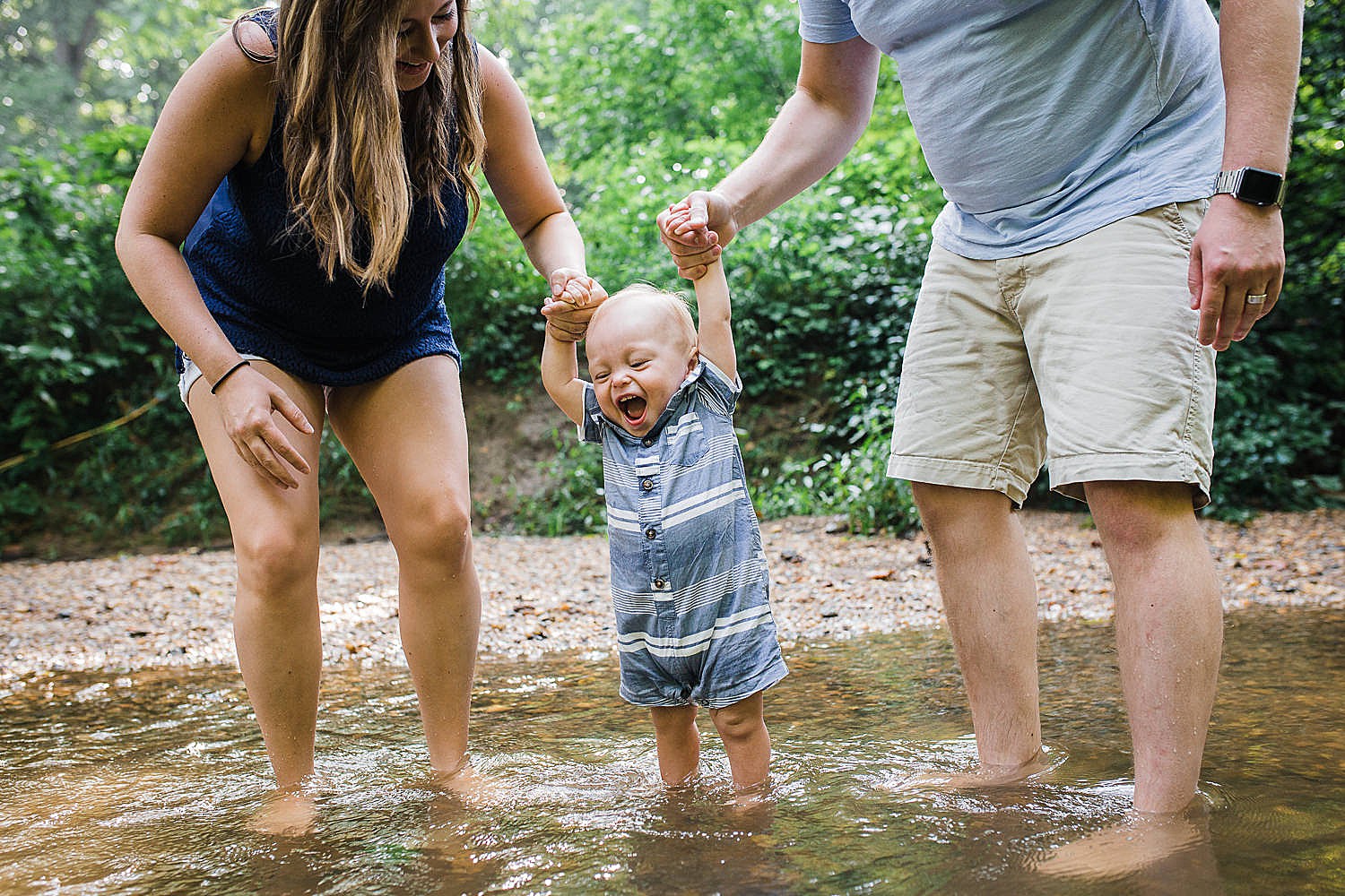 creek stomping one year photo session at Lancaster County Park