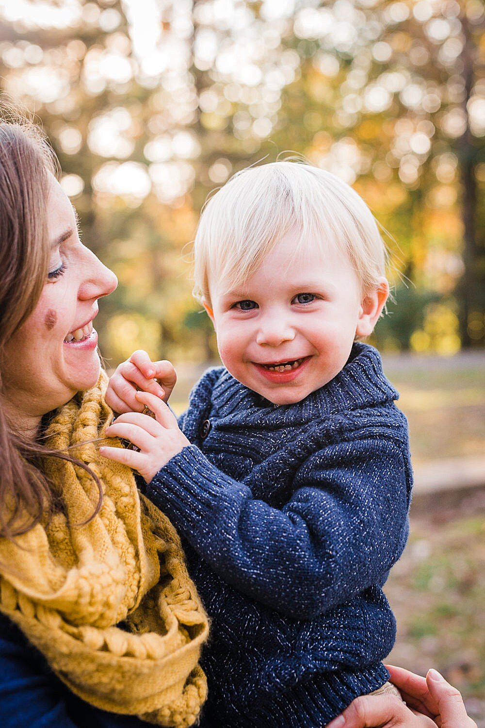 Lancaster_family_photographer_landis_woods_fall_2.jpg