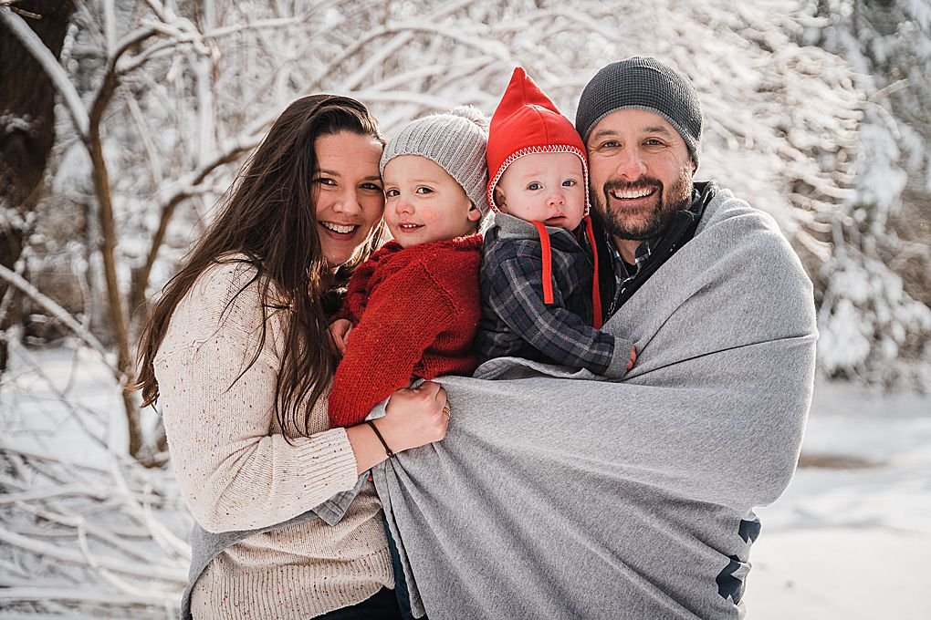 snowy winter family photo session in Overlook Park, Lancaster, PA