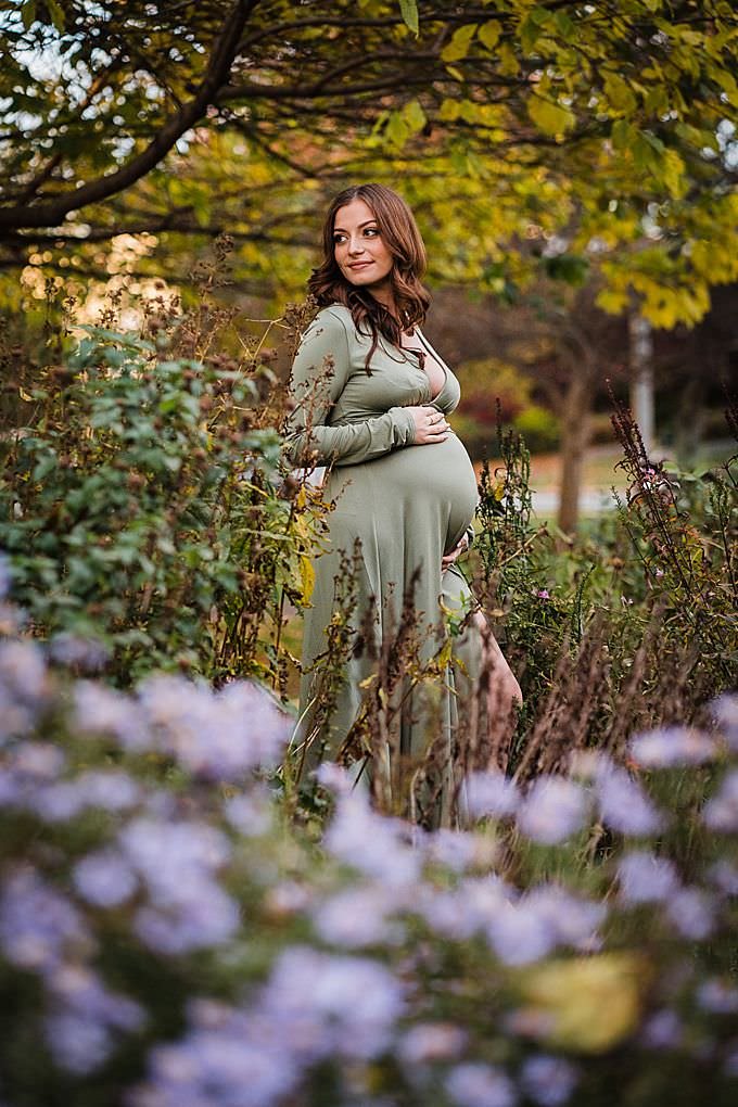 Lancaster_maternity_photo_fall_3.jpg