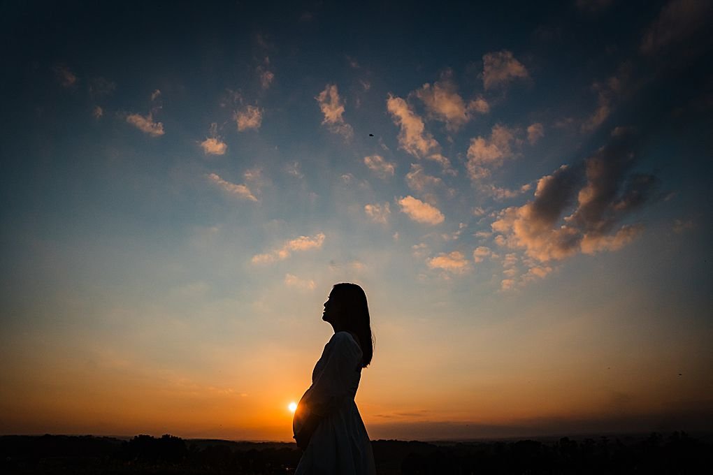 Lancaster_maternity_photographer_wildflower_lookout30.jpg