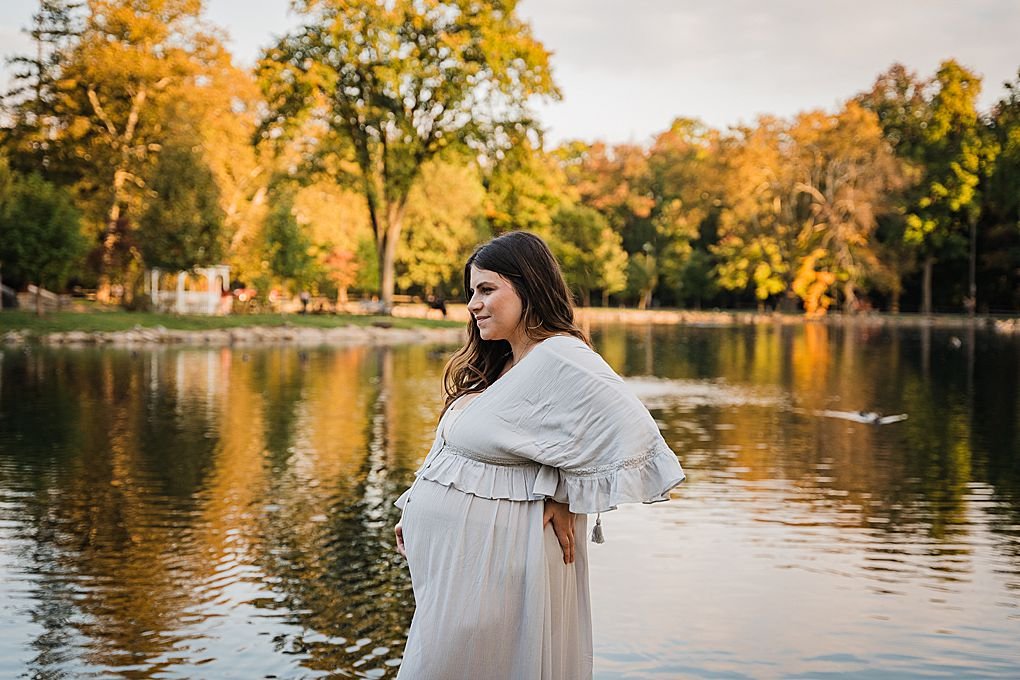 Lancaster_maternity_photographer_Longs_Park_photo10.jpg