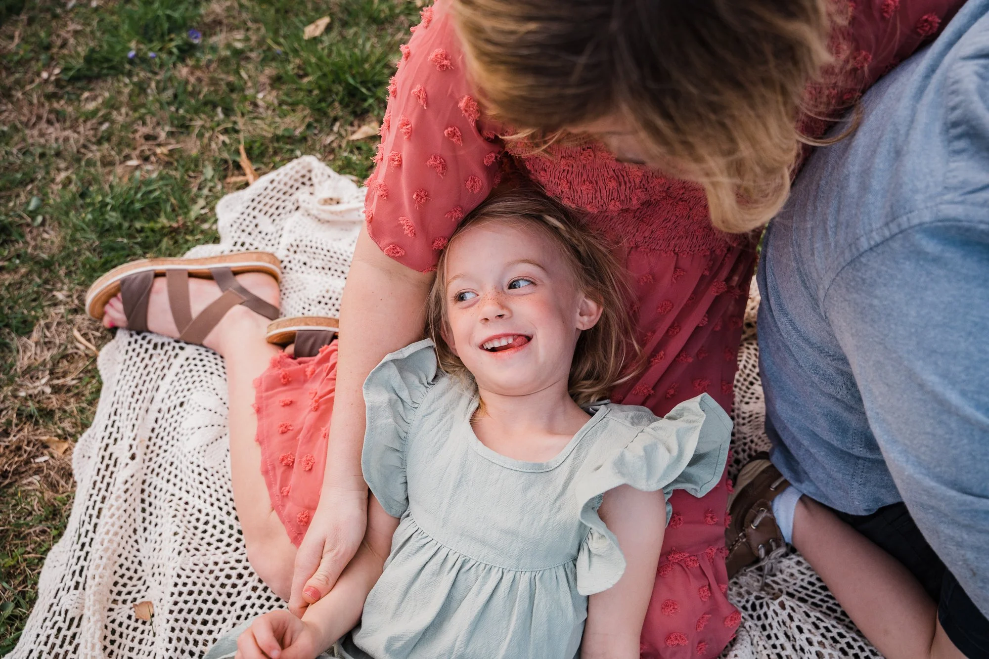 23-04-11 Hall family-87.jpg