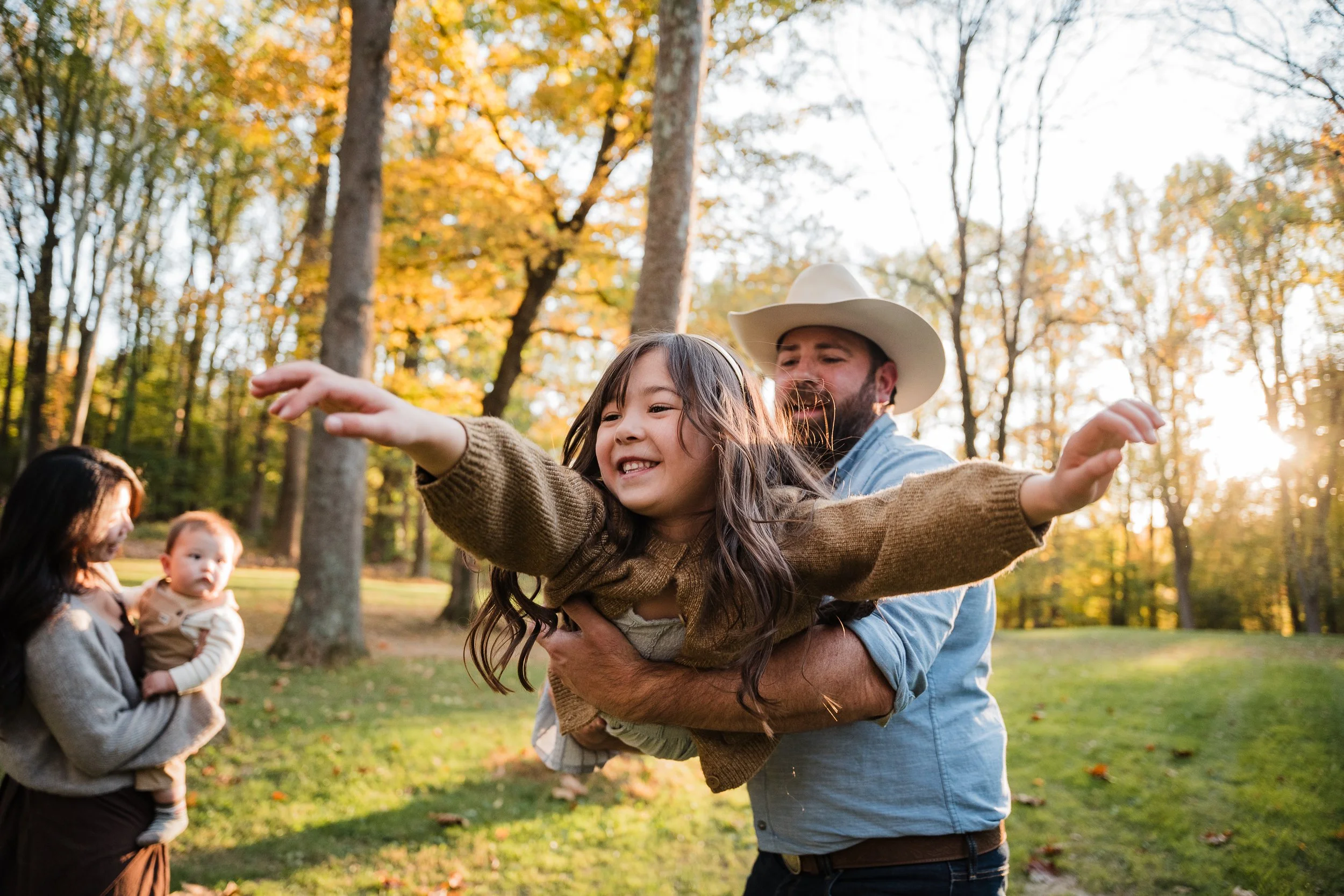 24-10-19 Min family-41.jpg