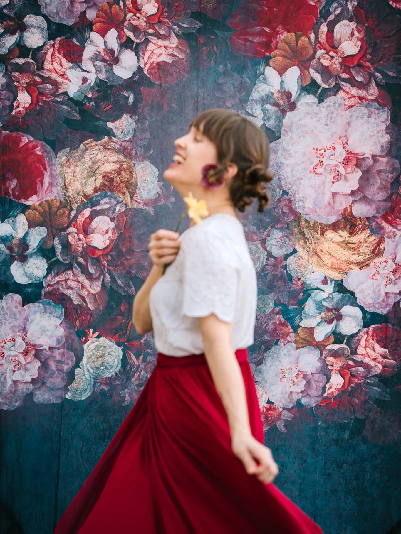 Now offering out-of-focus portraits on purpose at all of my sessions ❤️ who cares if your face is blurry, it&rsquo;s your essence and your presence that really counts. Let&rsquo;s make art together!

Happy April Fools! 🤪