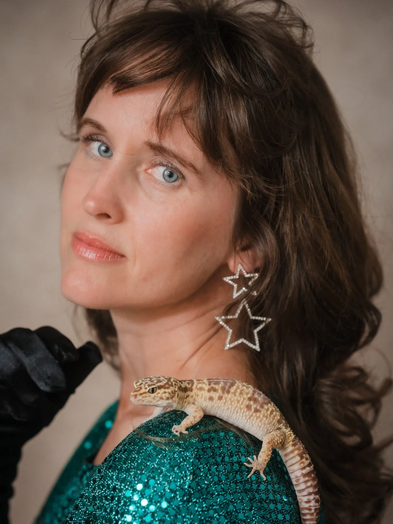 Hey it&rsquo;s me and that&rsquo;s our pet leopard gecko, Yoshi, on my shoulder. 🦎

Here&rsquo;s a little nod to Glamour Shots where my love of portrait photography began many years ago.

It was 1995, I was 12 years old and my mom took my sister and