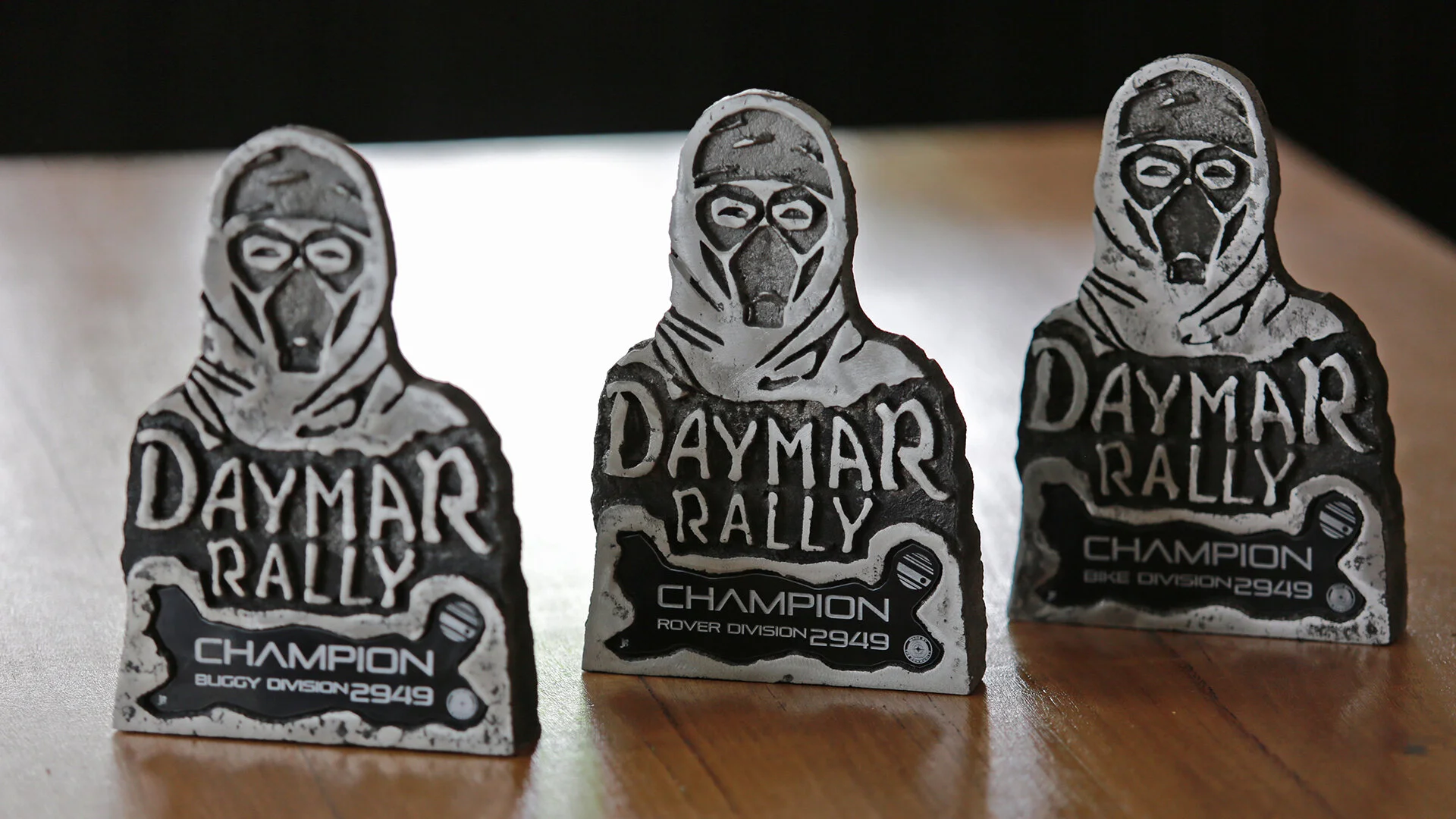 2949 + 2950 Trophies by JRD+F