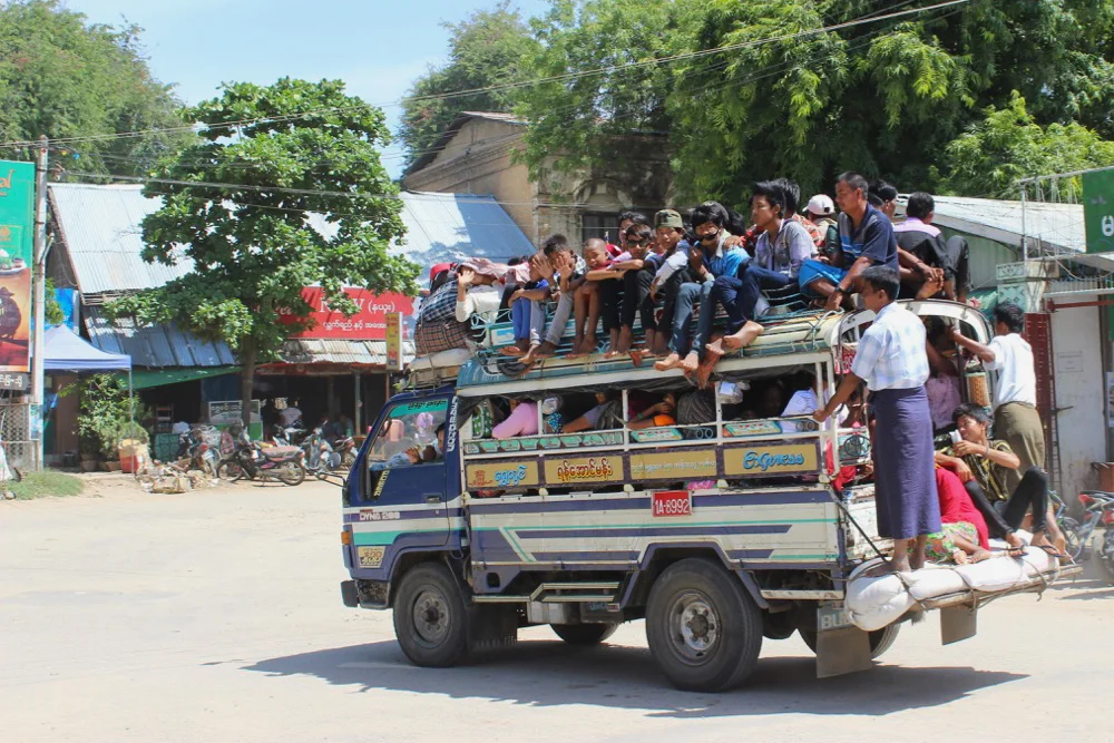 Bus.jpg