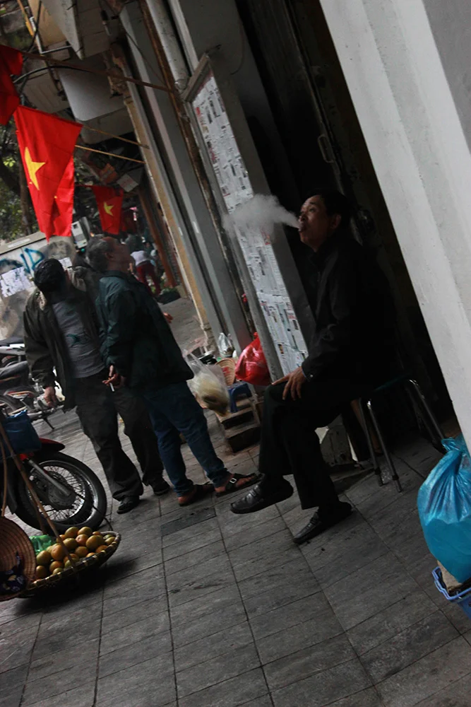 Hanoi-smoker.jpg