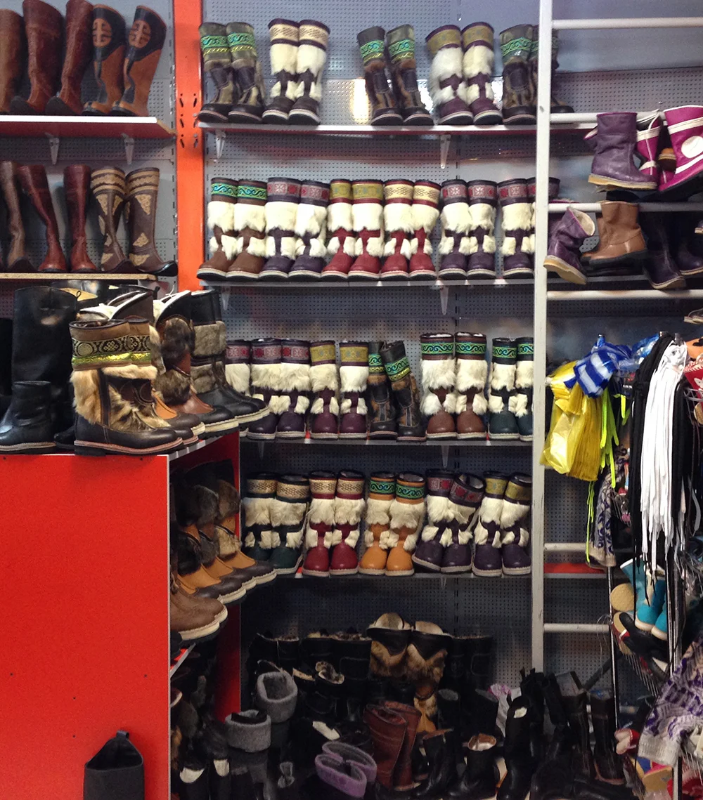boot-shelves-2