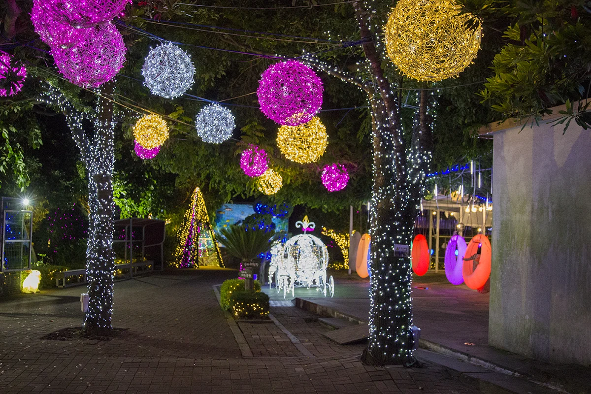 Romantic Maze, Entrance.jpg