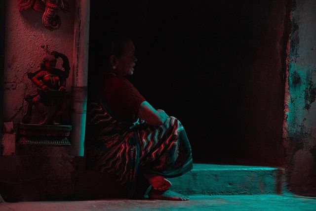 ⚡️MEENAKSHI⚡️
.
.
.
-
-
-
#night #madurai #india #namaste #love #respect #cinematography #film #indie #documentary #portrait #moodportrait #instaportraits #travel #india #newdelhi #redcamera #cookeoptics #equality #nightportrait #lifestyle #spicy #te