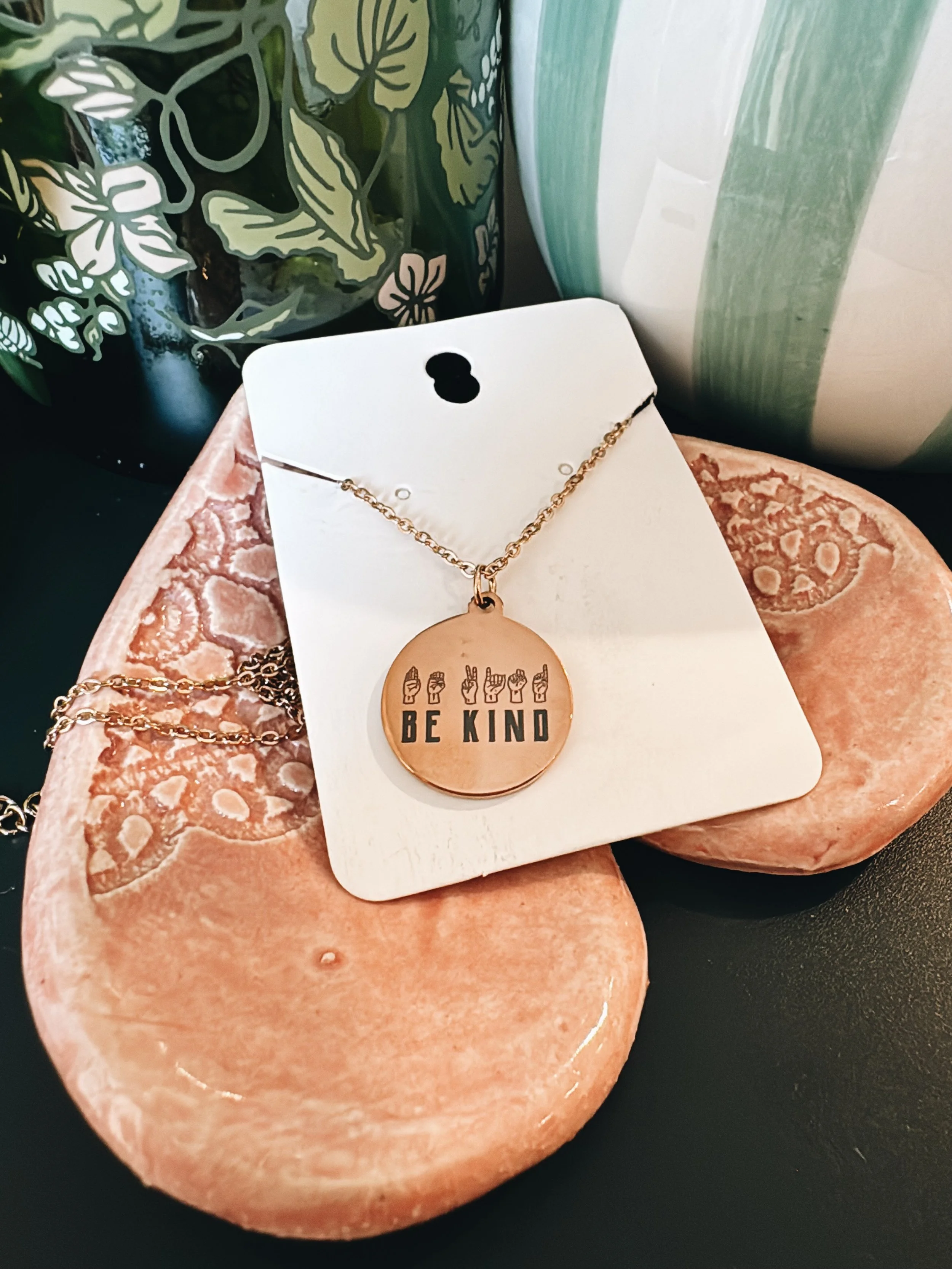 be kind necklace sign language