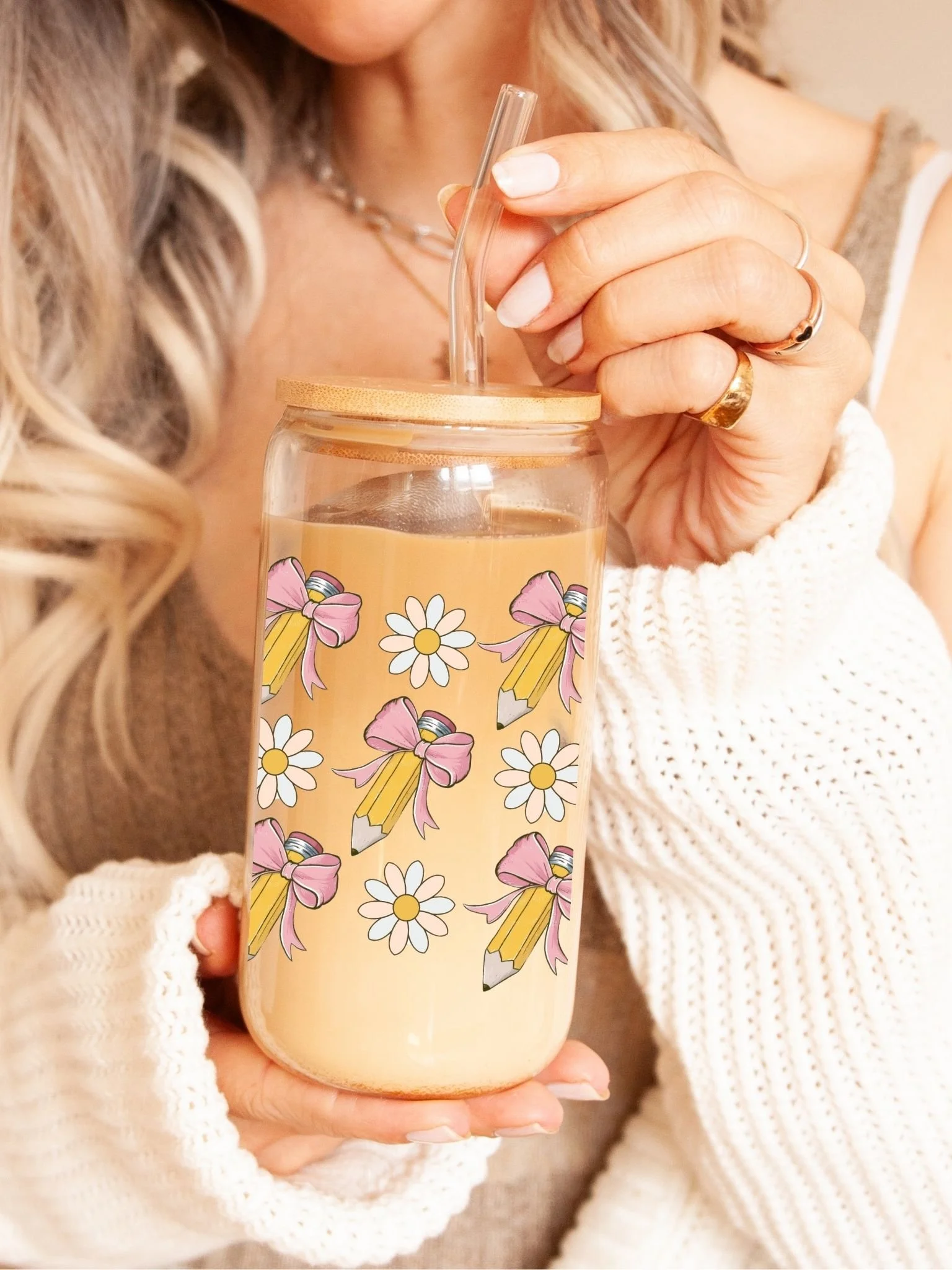 bow ands pencils teachers cups