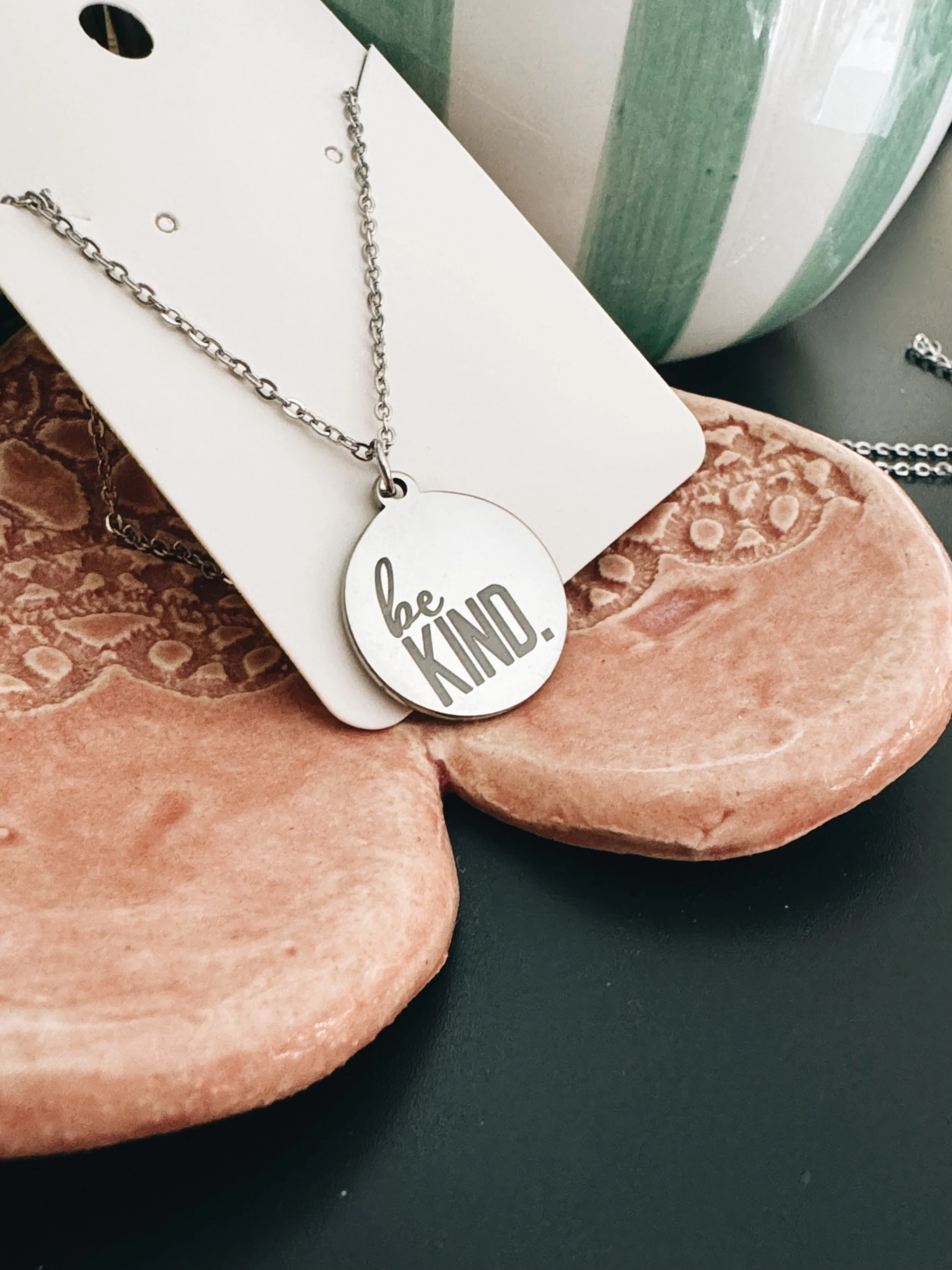 be kind necklace