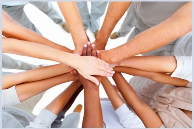 "Many hands make a miracle." ~ Swami Kriyananda