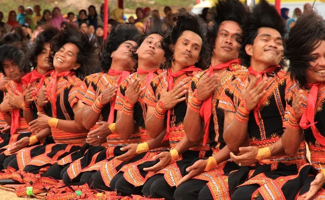TARI SAMAN.jpg