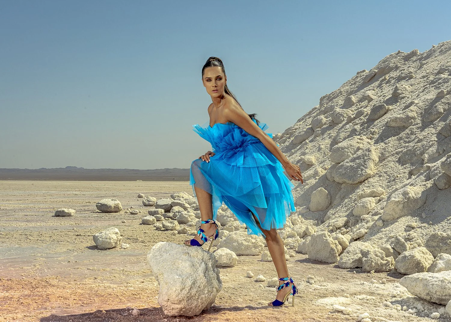AMIRAZARI-AZOOR PROJECT-LOOKBOOKAMIRAZARI-NARGES-BARG-5-FINAL.jpg