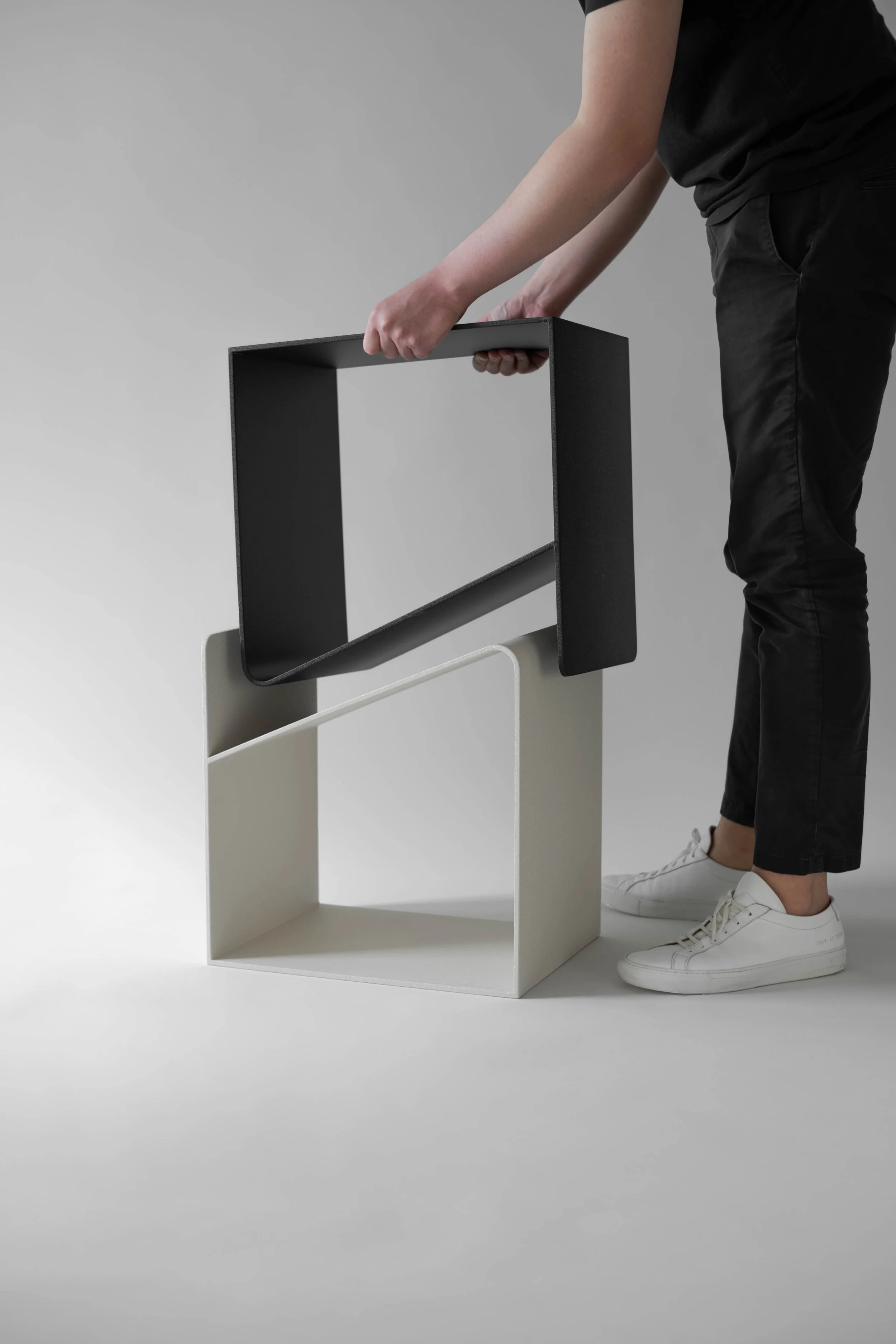 NEUT — Stool (1)