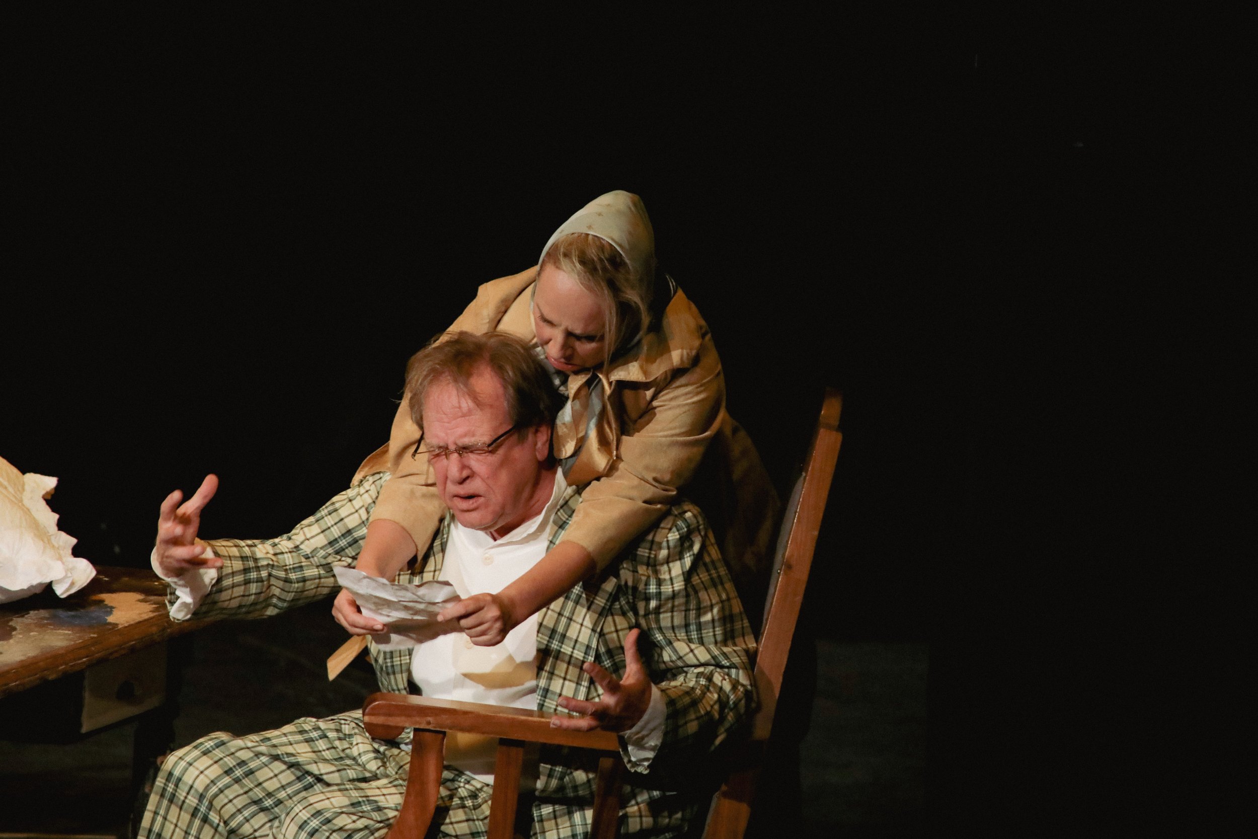 Russiese satire herhaal in 'n hedendaagse Suid-Afrika