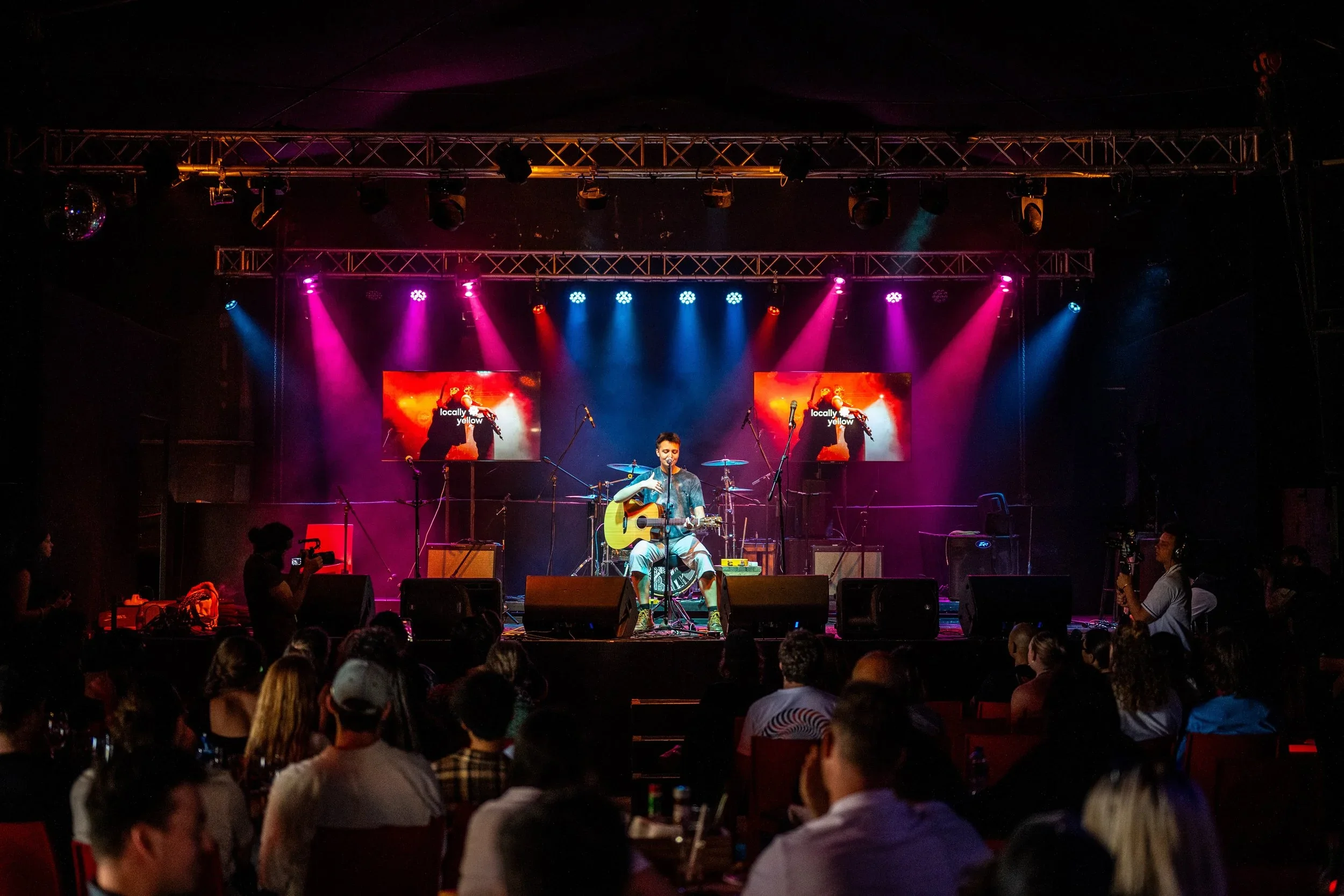 Ruk en Rym: Hiér is die nuwe alternatiewe Afrikaanse kunstenaars