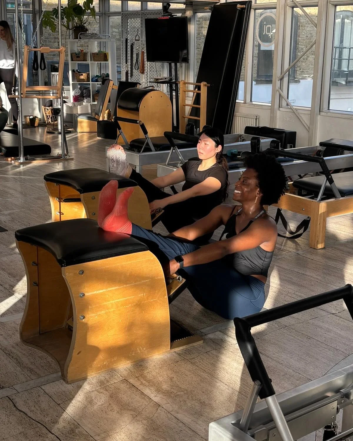 Beat the winter blues at Pi 🩵💙
❄️☀️Cold outside, fire inside 🔥