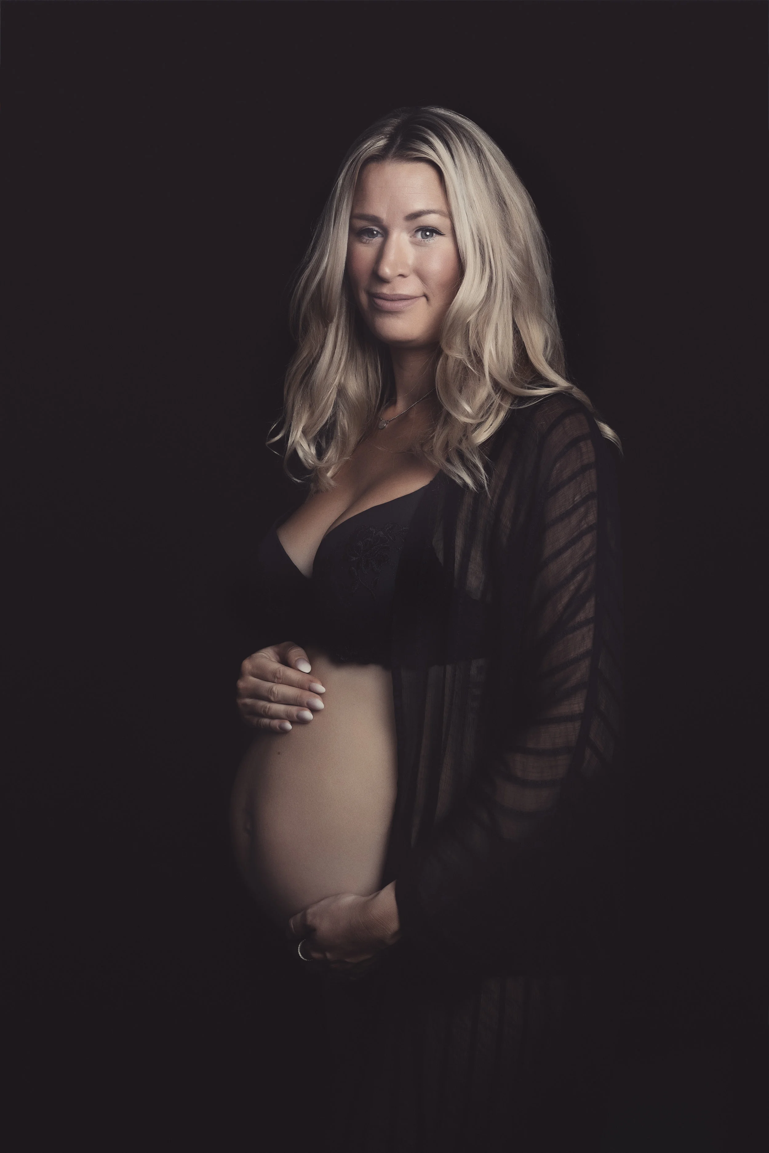 RebeckaP_Gravid-6.jpg