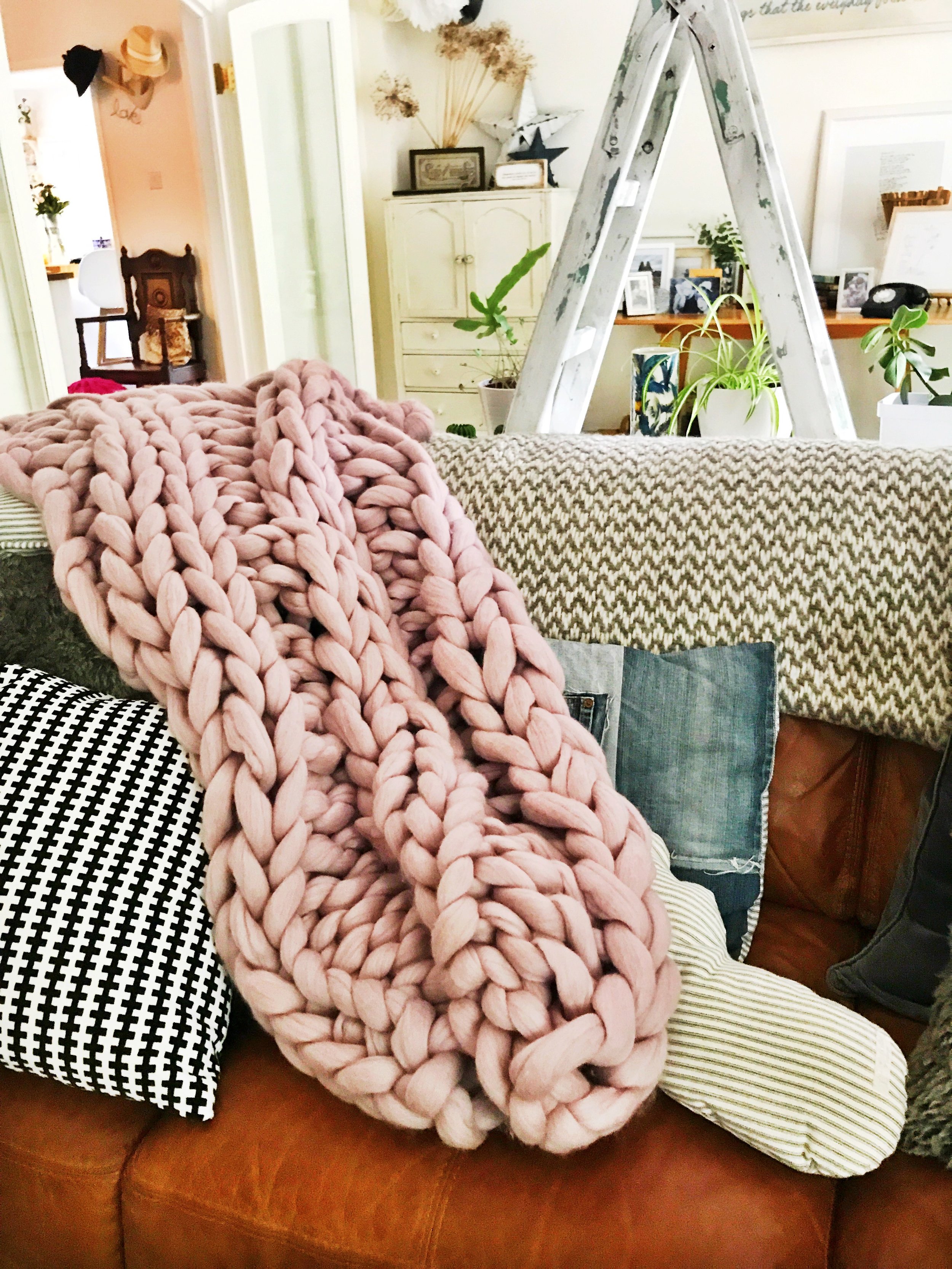 chunky knit blanket | arm knit workshop 