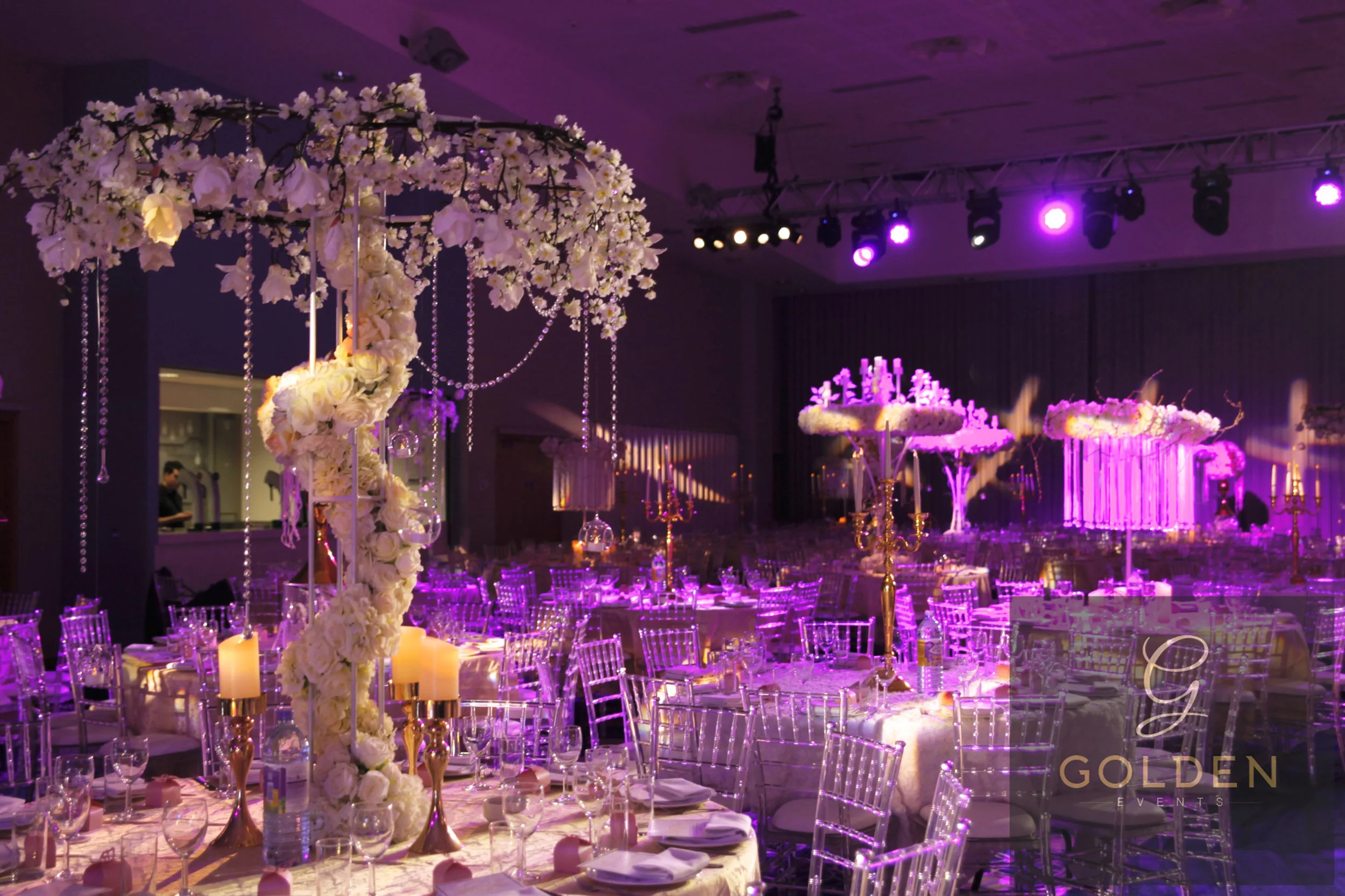 A guide to choosing your wedding colour scheme
