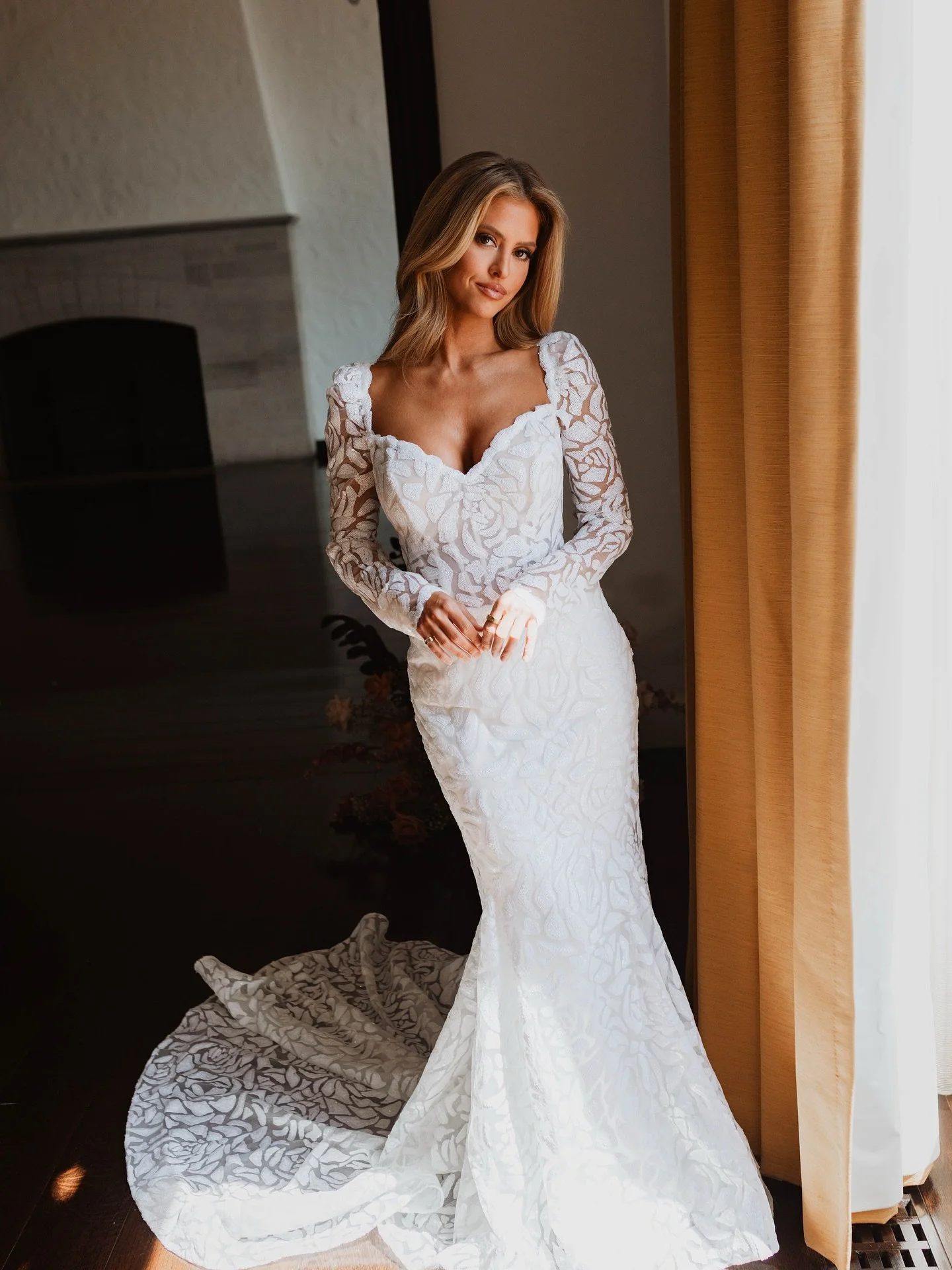 10 of Rachel in Rosalind for obvious reasons ✨ // 📷 :: @alyssabarletter 

#2026bride #2026wedding #2027bride #2027wedding #kcweddings #engaged