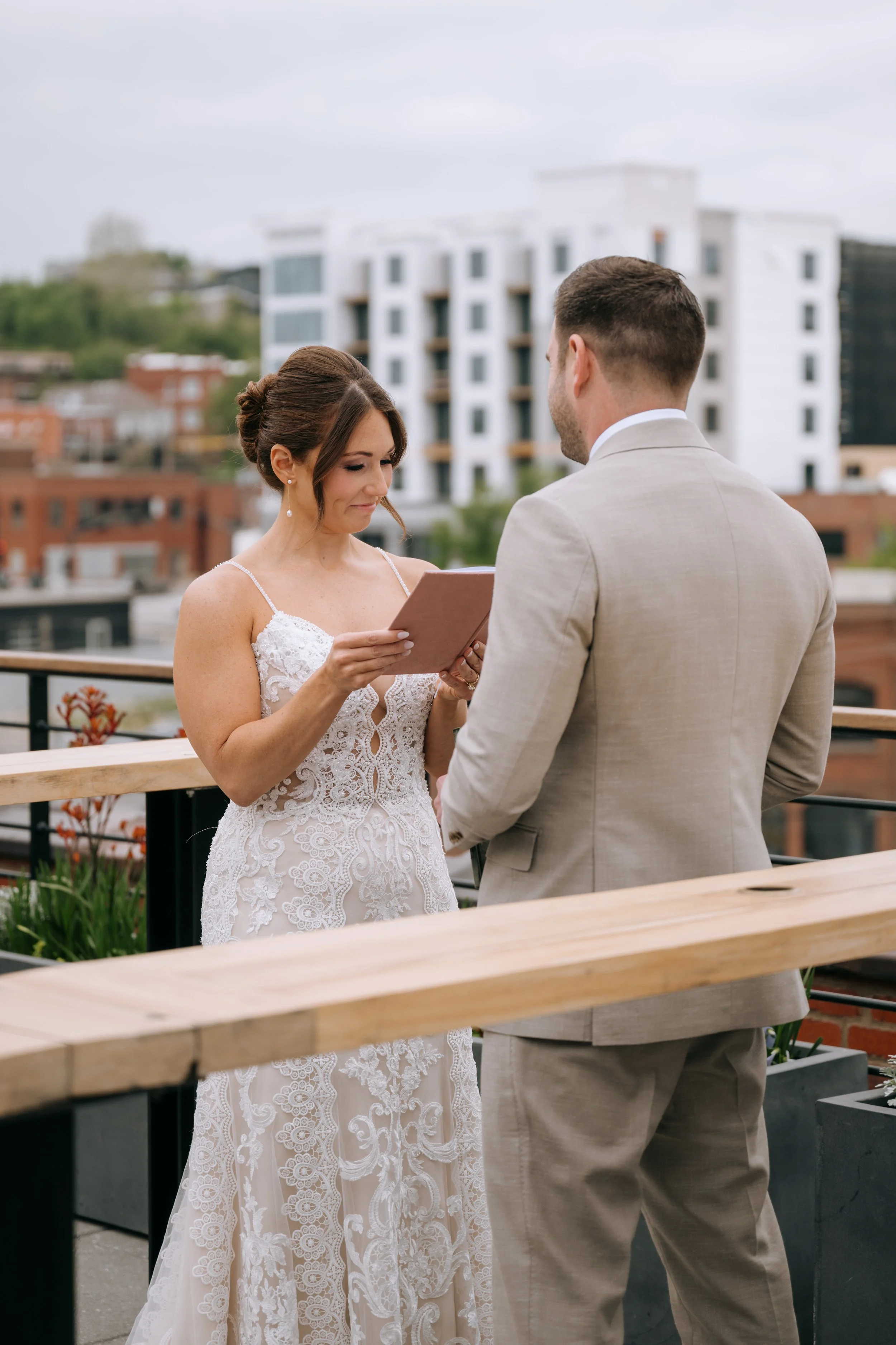 L&D Wedding_JMP211.jpg