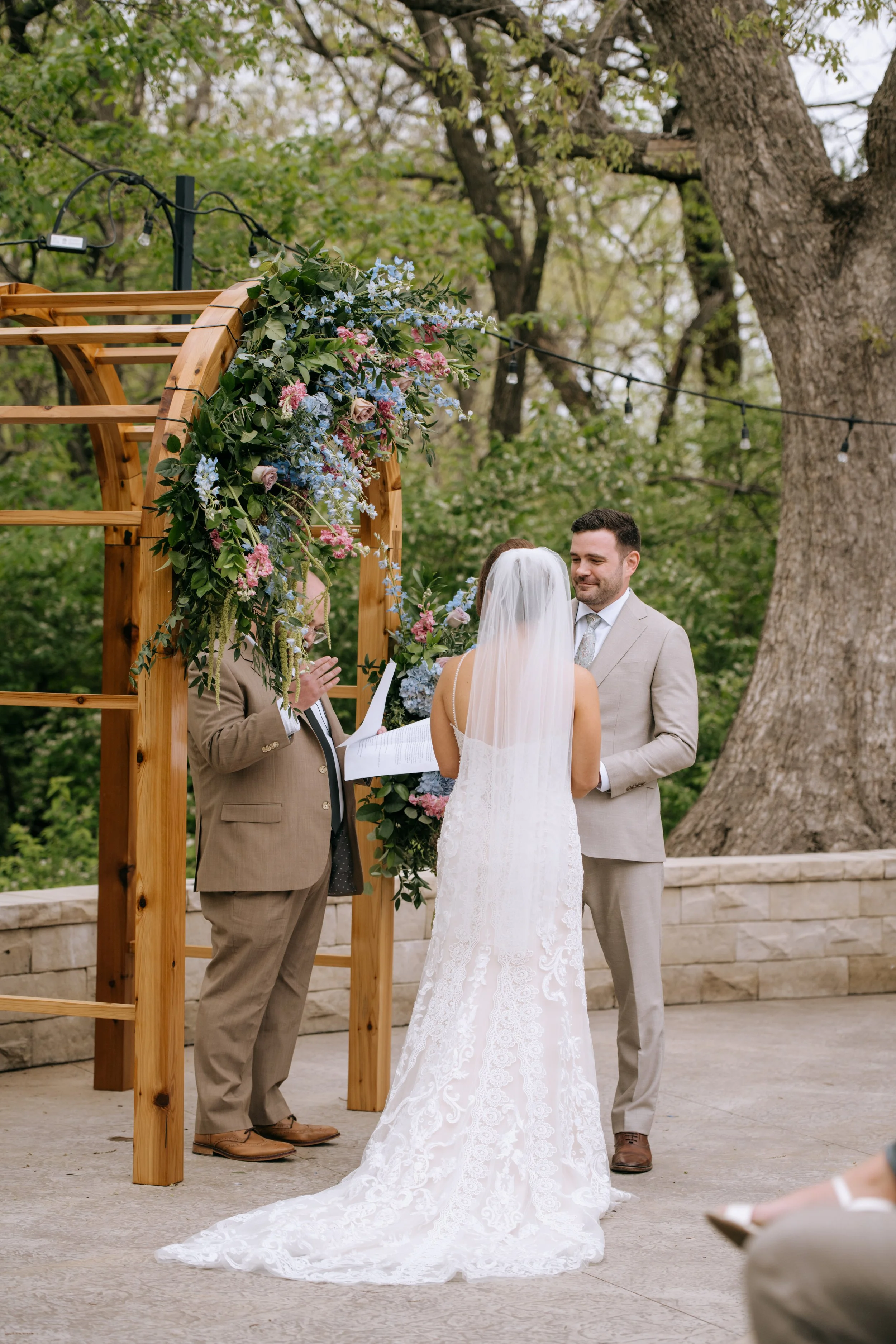 L&D Wedding_JMP752.jpg