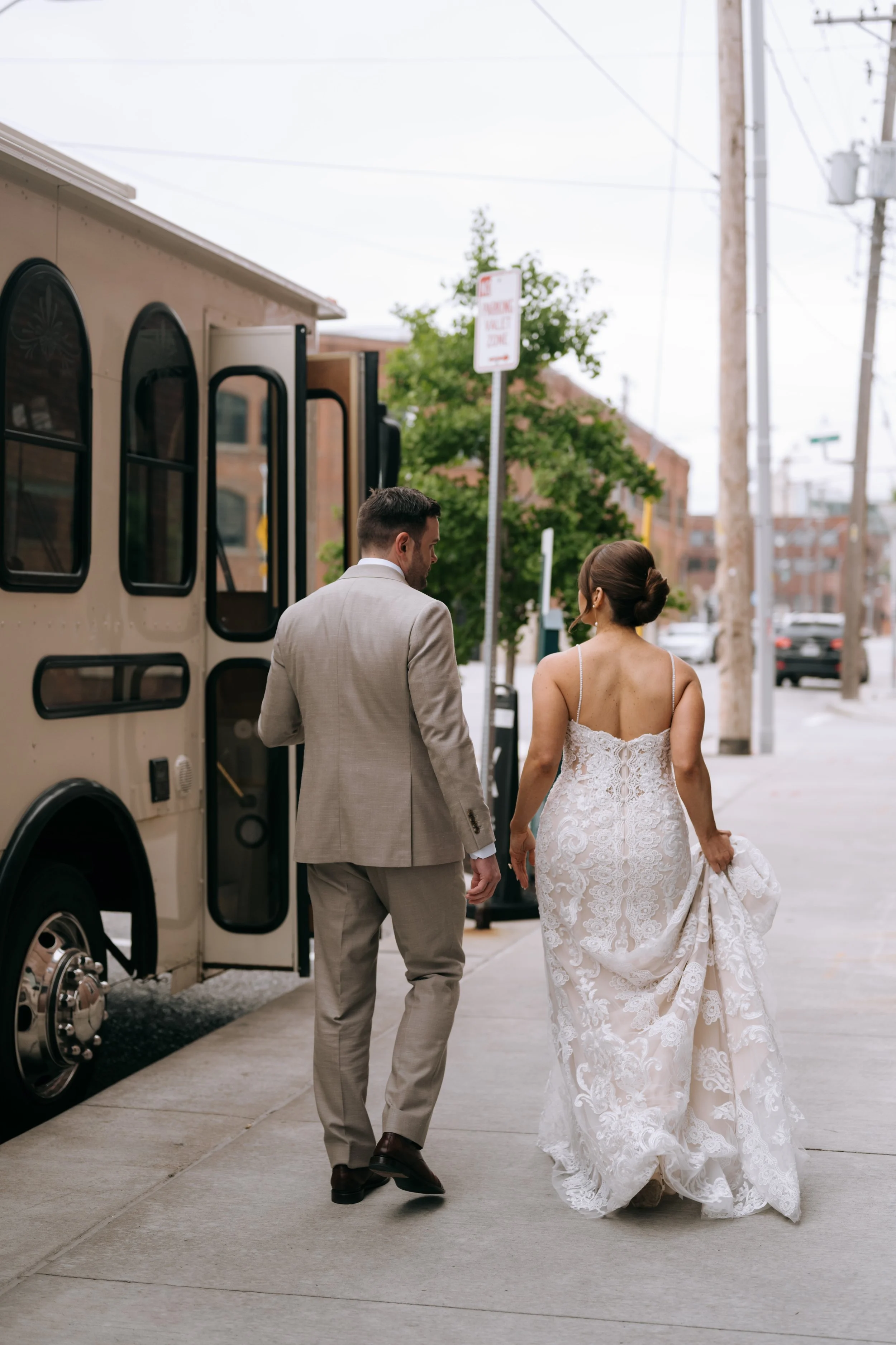 L&D Wedding_JMP303.jpg