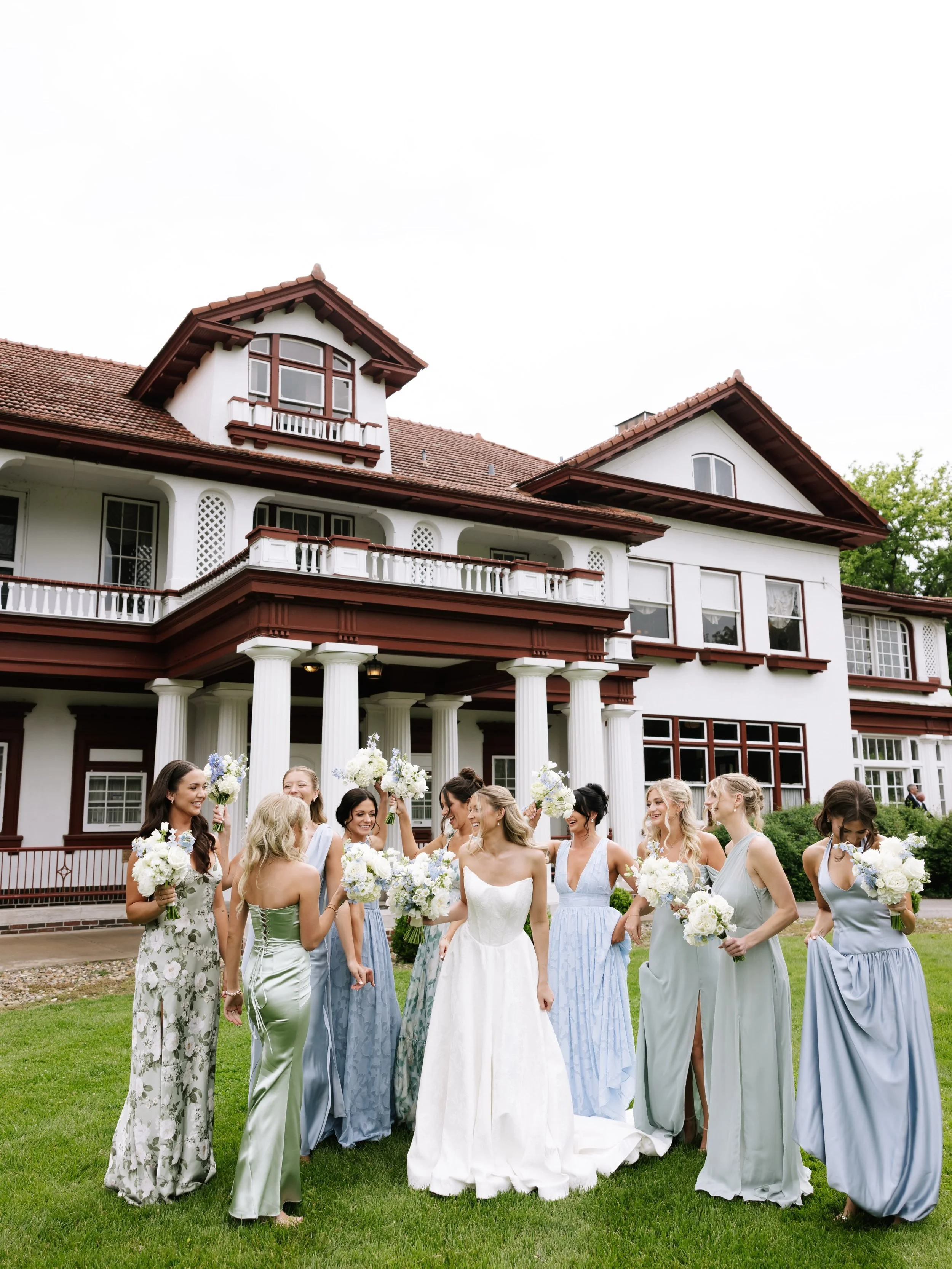 Impossible to choose a favorite from Nicole + Kyle&rsquo;s big day - here&rsquo;s ten 🕊️ // 📷 :: @photoandfilmsbyabigale #swbbkcbride