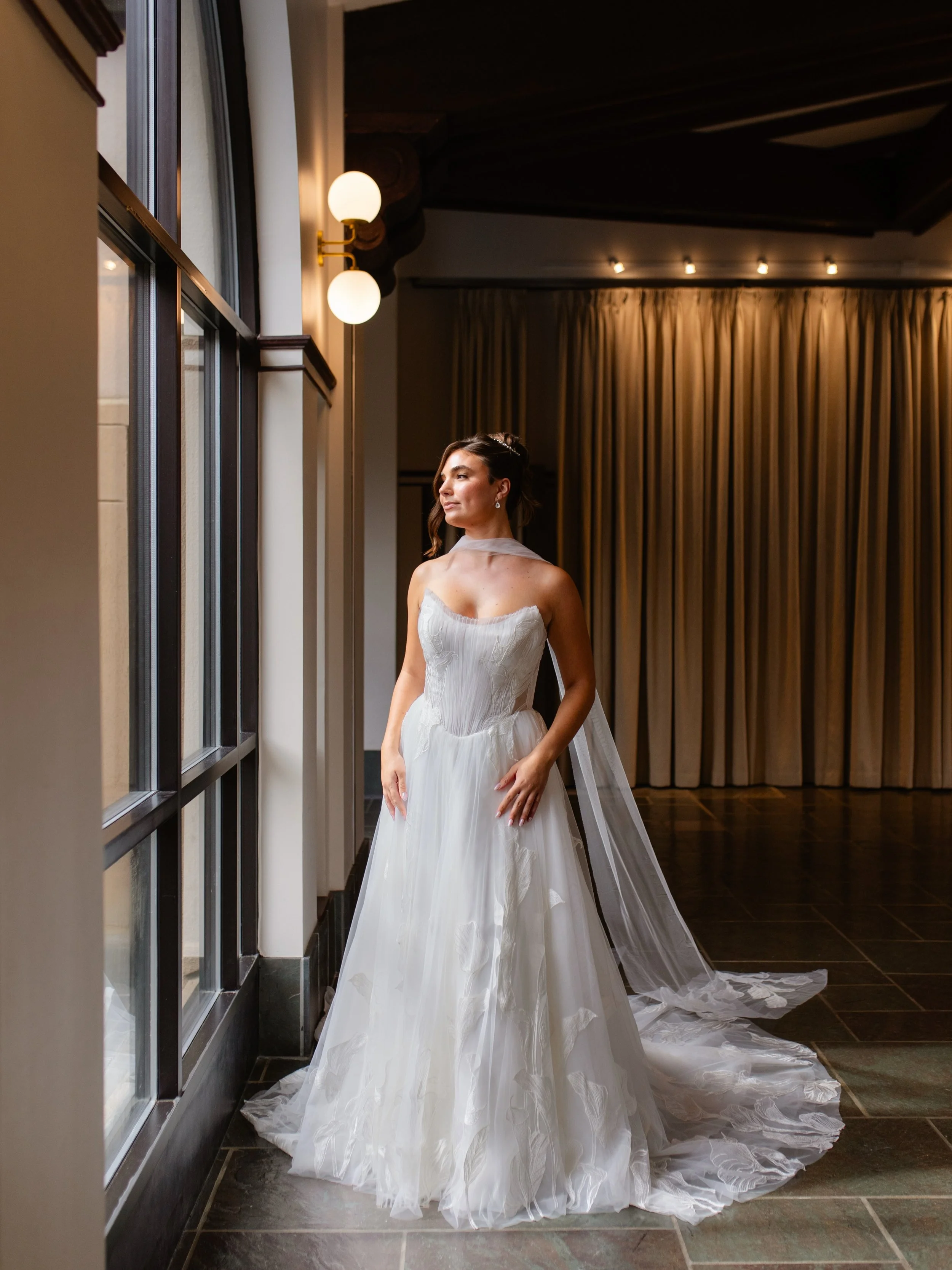 Can&rsquo;t tell me nothin&rsquo; 🫪 // 📷 :: @alyssabarletter 

#2027wedding #2027bride #kcbride #kansascity #bridalfashion