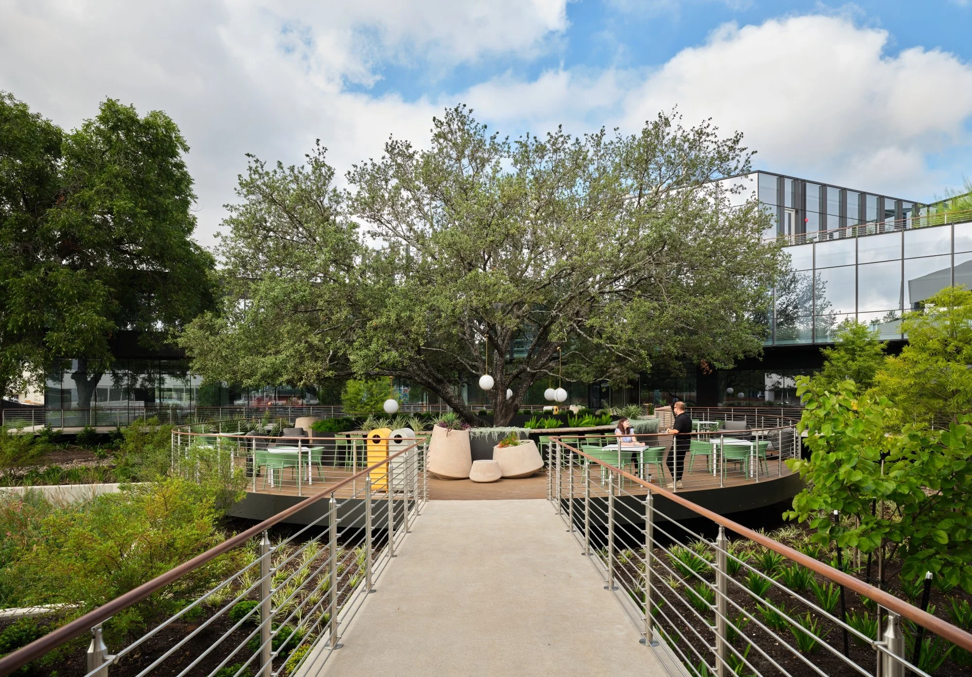 Victory Plaza_8963.jpg