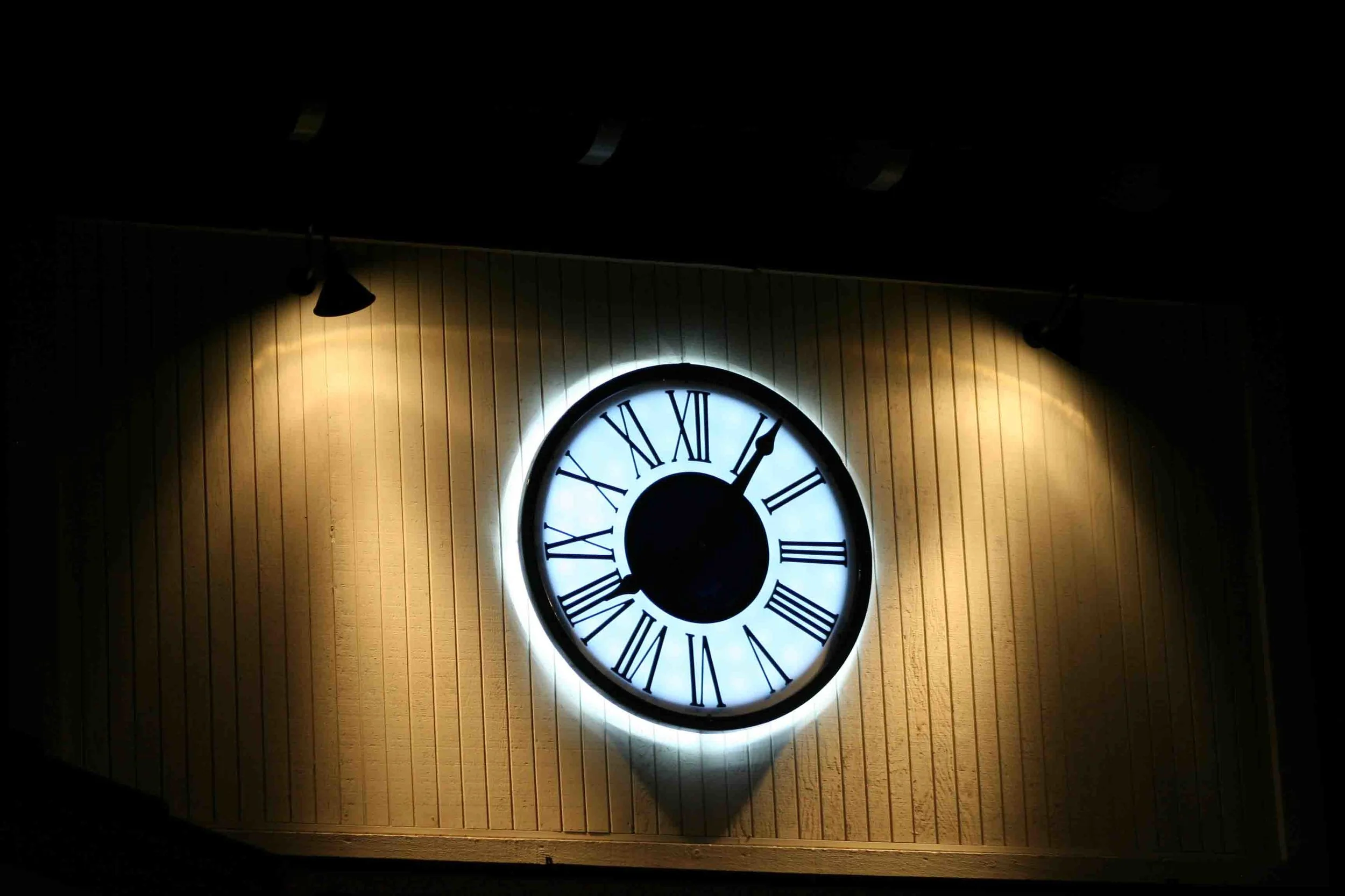 clock pic 2.jpg