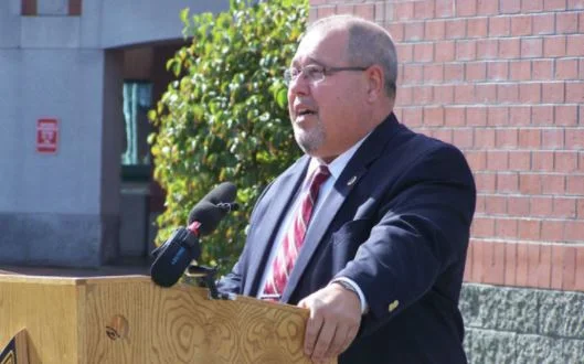 Listening Session with Mark Dion