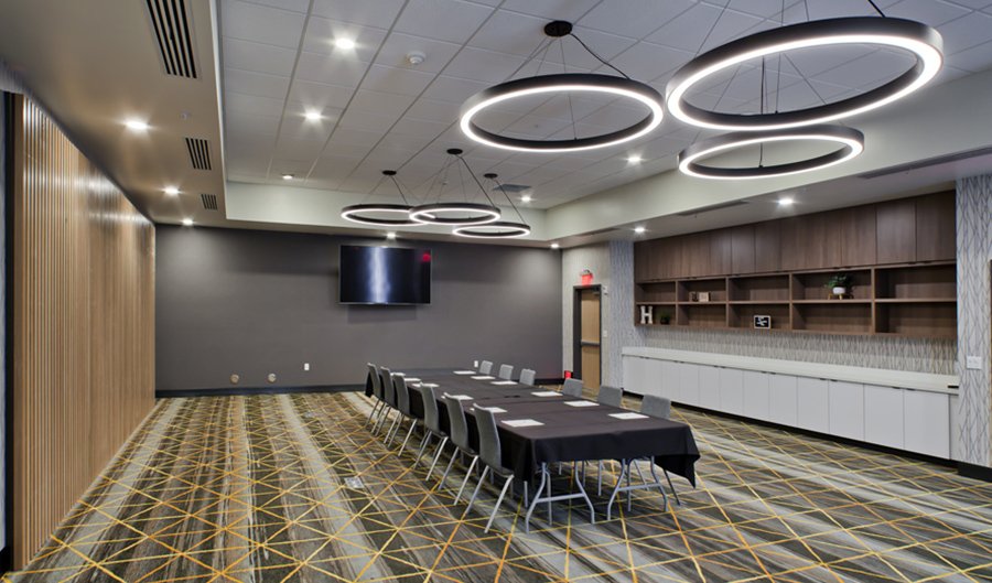 Conference Room at Holiday Inn Hotel Design in Glendale, AZ - Architecture Building Design