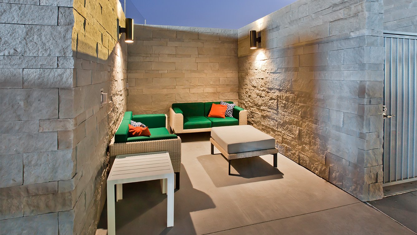 Holiday Inn Pool Seating in Glendale, AZ - Arizona Architect