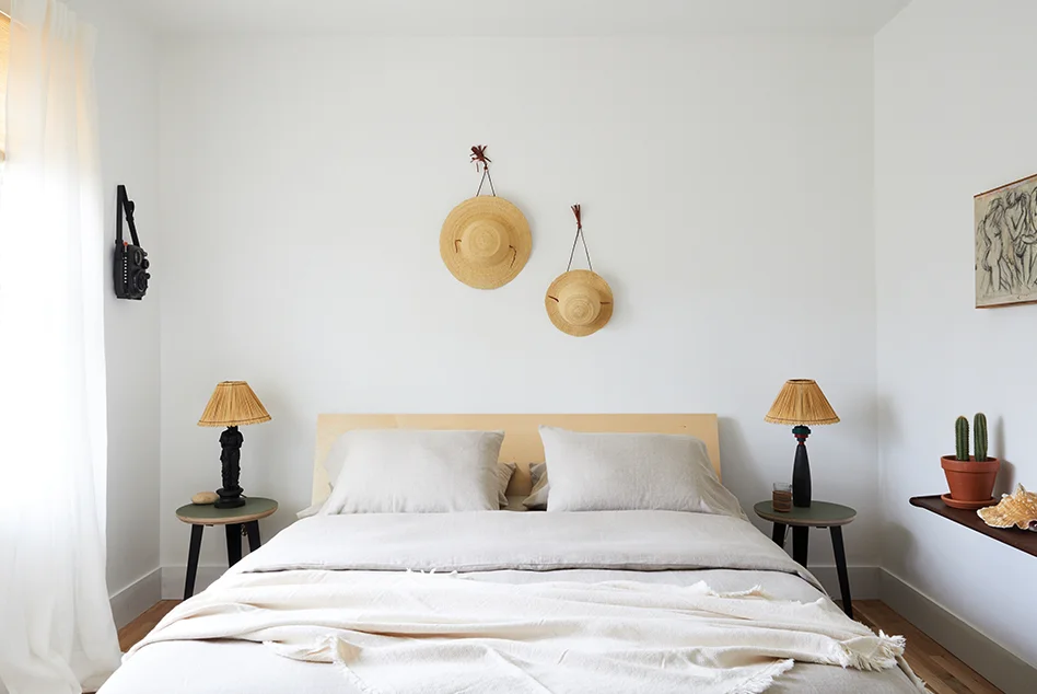 FLOYD I was inspired by Floyd’s dedication to good design, approachable pricing, quality materials and easy shipping. We were in love with the clean modern look of the bed and even more impressed with the 15-minute set up from box to bed. It’s the centerpiece to the Master Bedroom. Learn more here